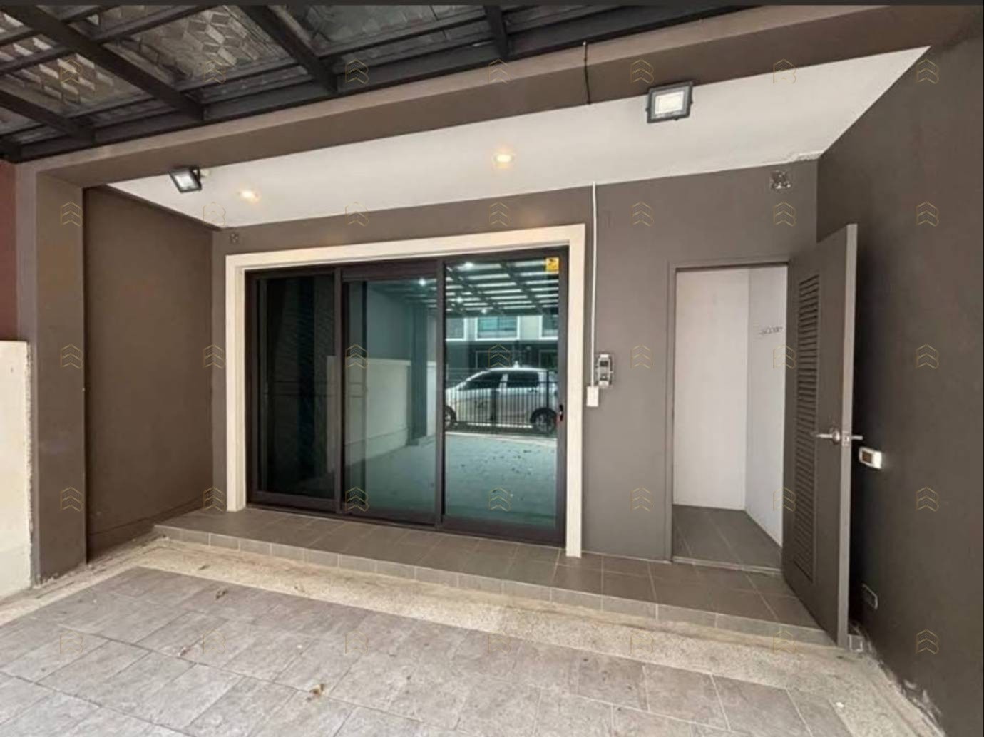 ขายทาวน์โฮม 3 ชั้น ศุภาลัย เออร์บานา แจ้งวัฒนะ-ปากเกร็ด 17.6 ตร.ว. ทำเลดี ใกล้ รร.สวนกุหลาบนนทบุรี - Image 5