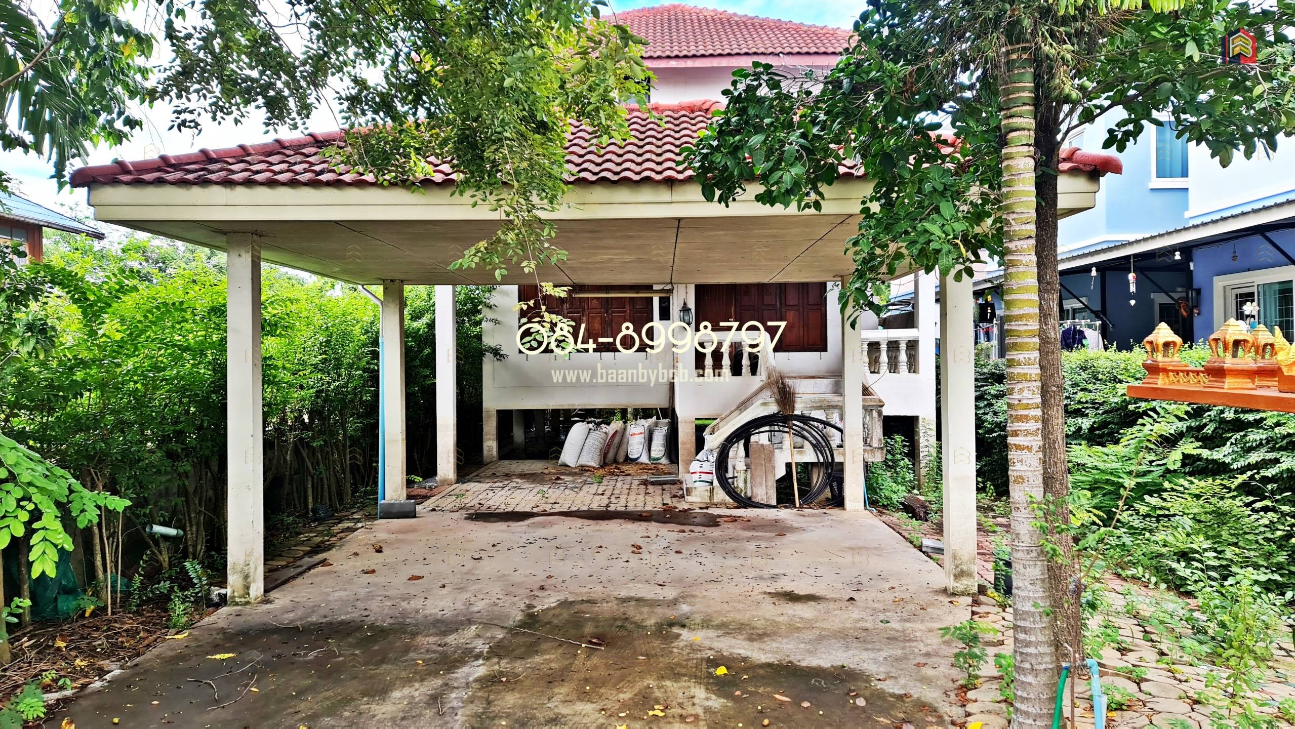 For Sale: 498 Sq.wa Land with House - Near Ratchaphruek Road, Mahasawat | Riverside Access | Prime Residential Area - Image 1