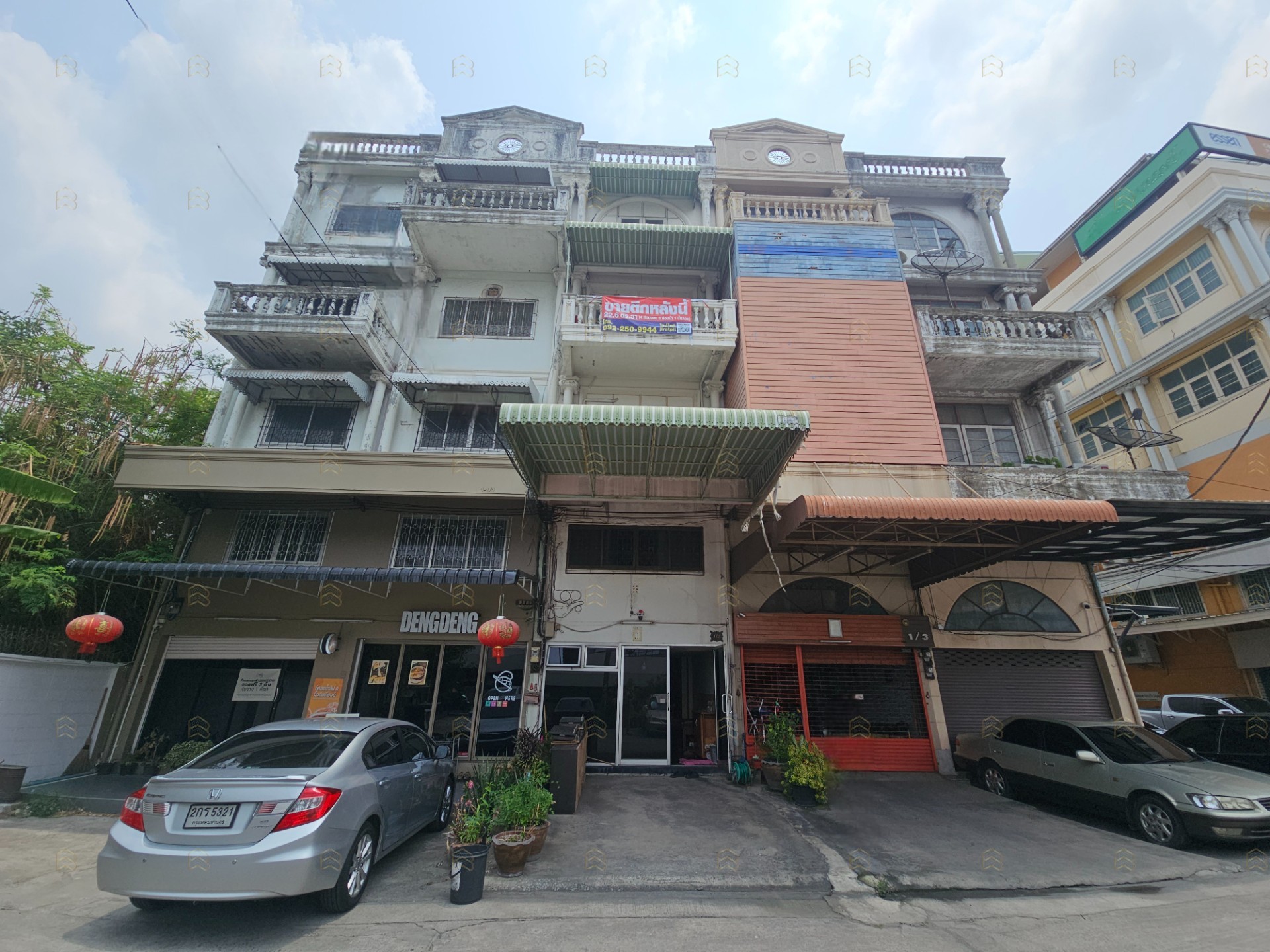 ขายตึกแถว 3.5 ชั้น ติดถนนรัชดาภิเษก-ตลาดพลู 22.6 ตร.ว. ตรงข้ามตลาดเฟิร์สวัน ใกล้ BTS - Image 1