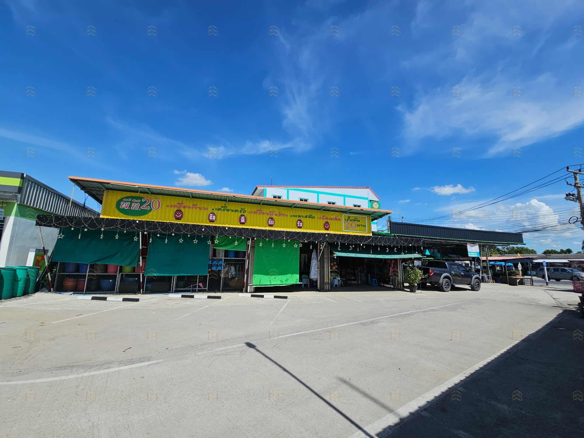 ให้เช่าอาคารร้านบิ๊กซีเก่า 200 ตร.ม. ทำเลทองสามแยกบ้านเบิก ศูนย์กลางความเจริญ - Image 2