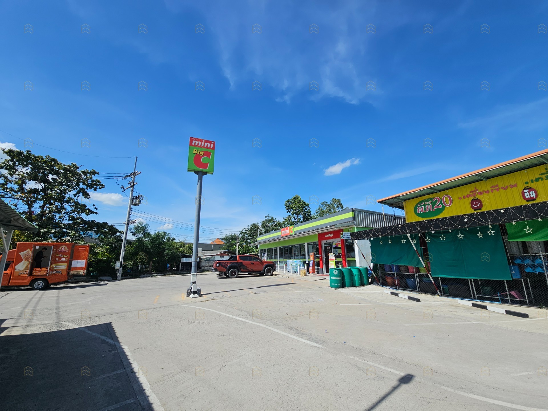 ให้เช่าอาคารร้านบิ๊กซีเก่า 200 ตร.ม. ทำเลทองสามแยกบ้านเบิก ศูนย์กลางความเจริญ - Image 3