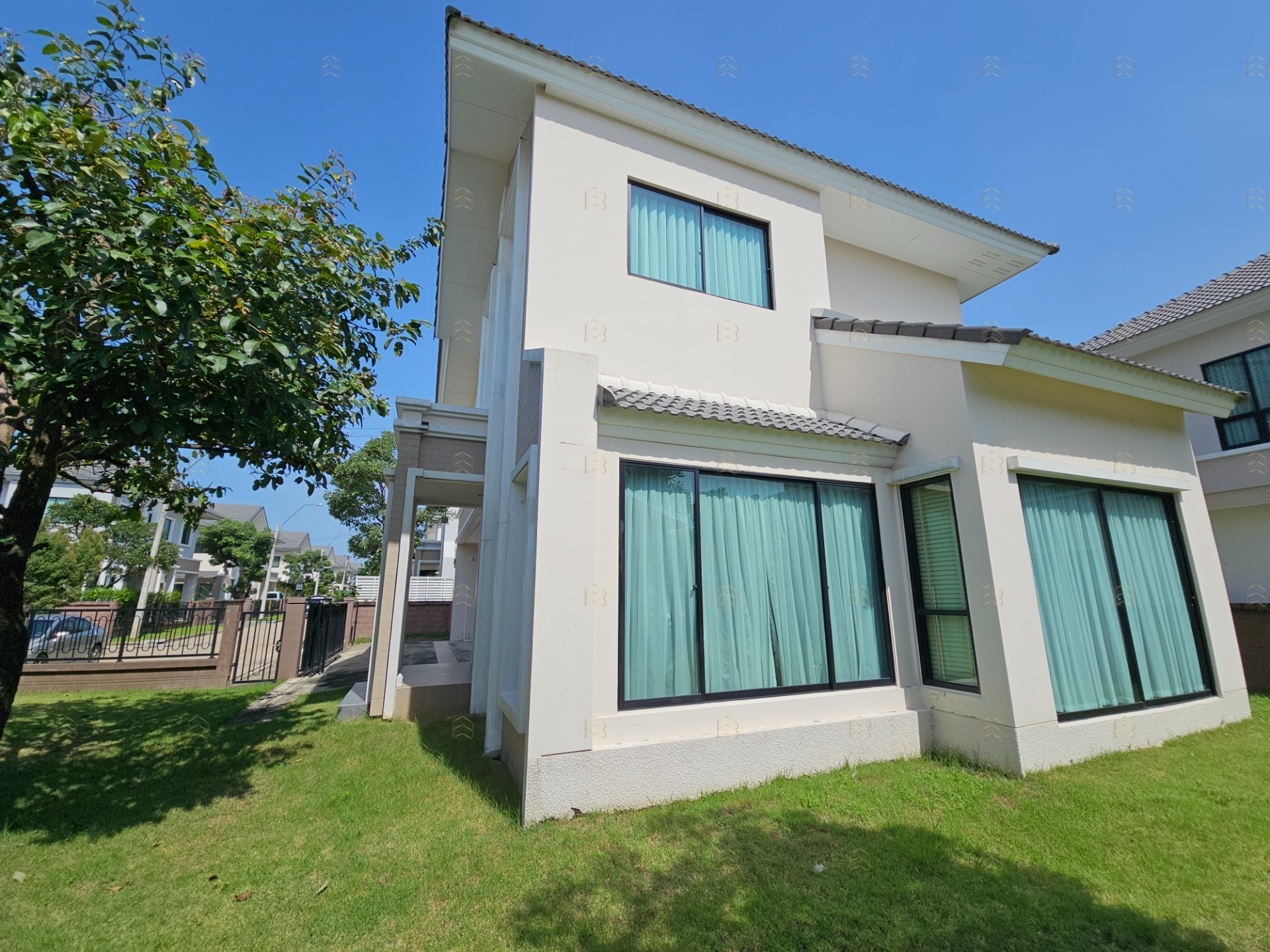 ขายและให้เช่า บ้านเดี่ยวลัดดารมย์ วงแหวน-รามอินทรา หลังริม 113.2 ตร.ว. ใกล้ทางด่วนจตุโชติ - Image 10