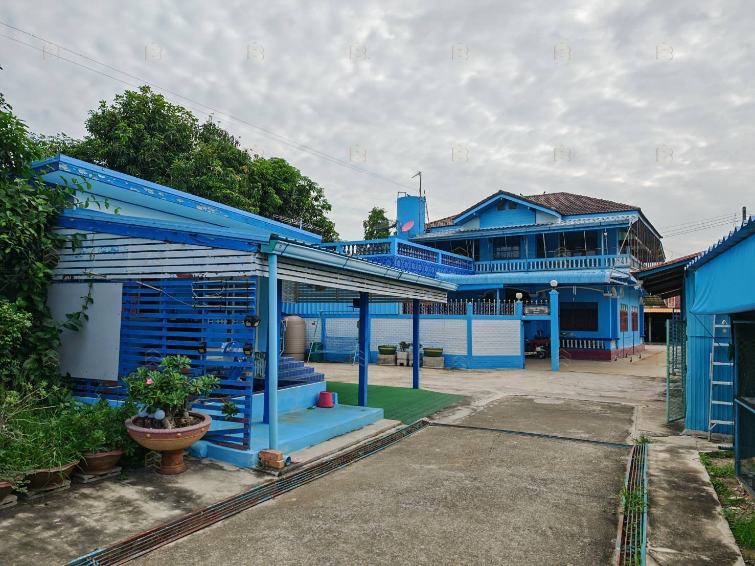 Best value in the area! Riverside estate with two houses on over 1 rai in Ang Thong - Image 4