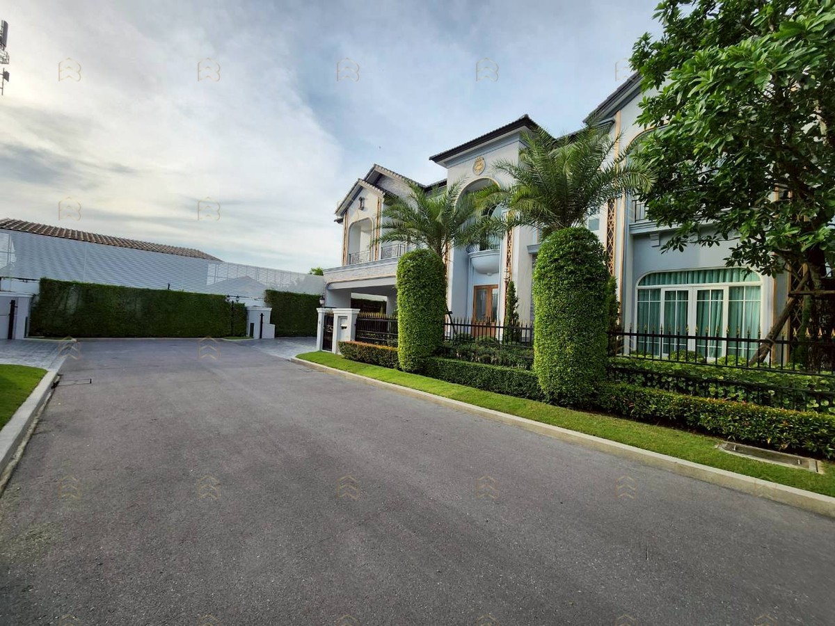 ขายบ้านเดี่ยวหรู เดอะแกรนด์ ปิ่นเกล้า แปลงส่วนตัว 117.5 ตร.ว. พร้อมสระว่ายน้ำ ลดพิเศษกว่า 5 ล้าน! - Image 2