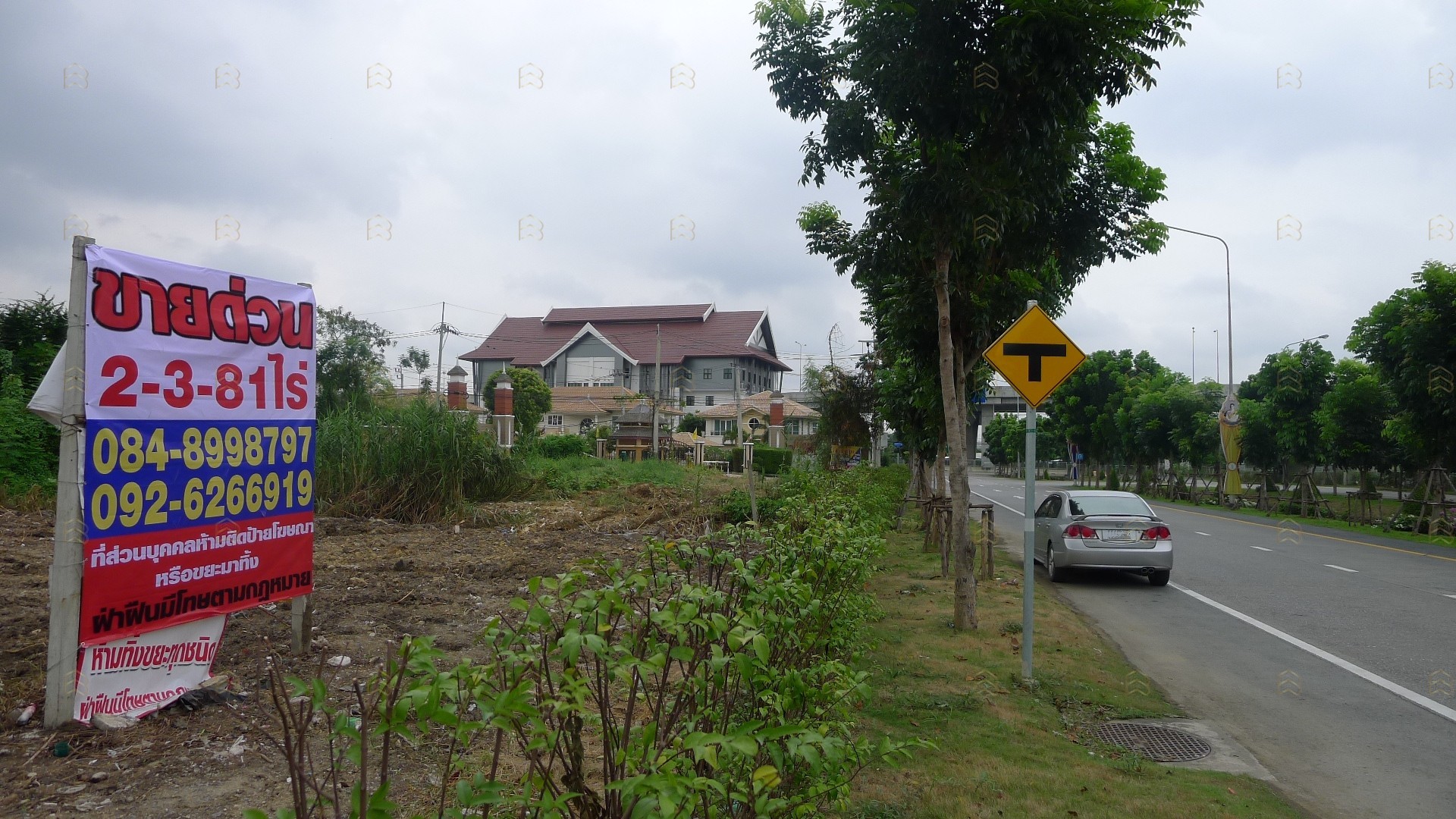 ขายที่ดินติดถนนพุทธมณฑล สาย 1 ตลิ่งชัน 3-1-68.5 ไร่ หน้ากว้าง 35 ม. ใกล้ทางด่วนและศาลตลิ่งชัน - Image 3