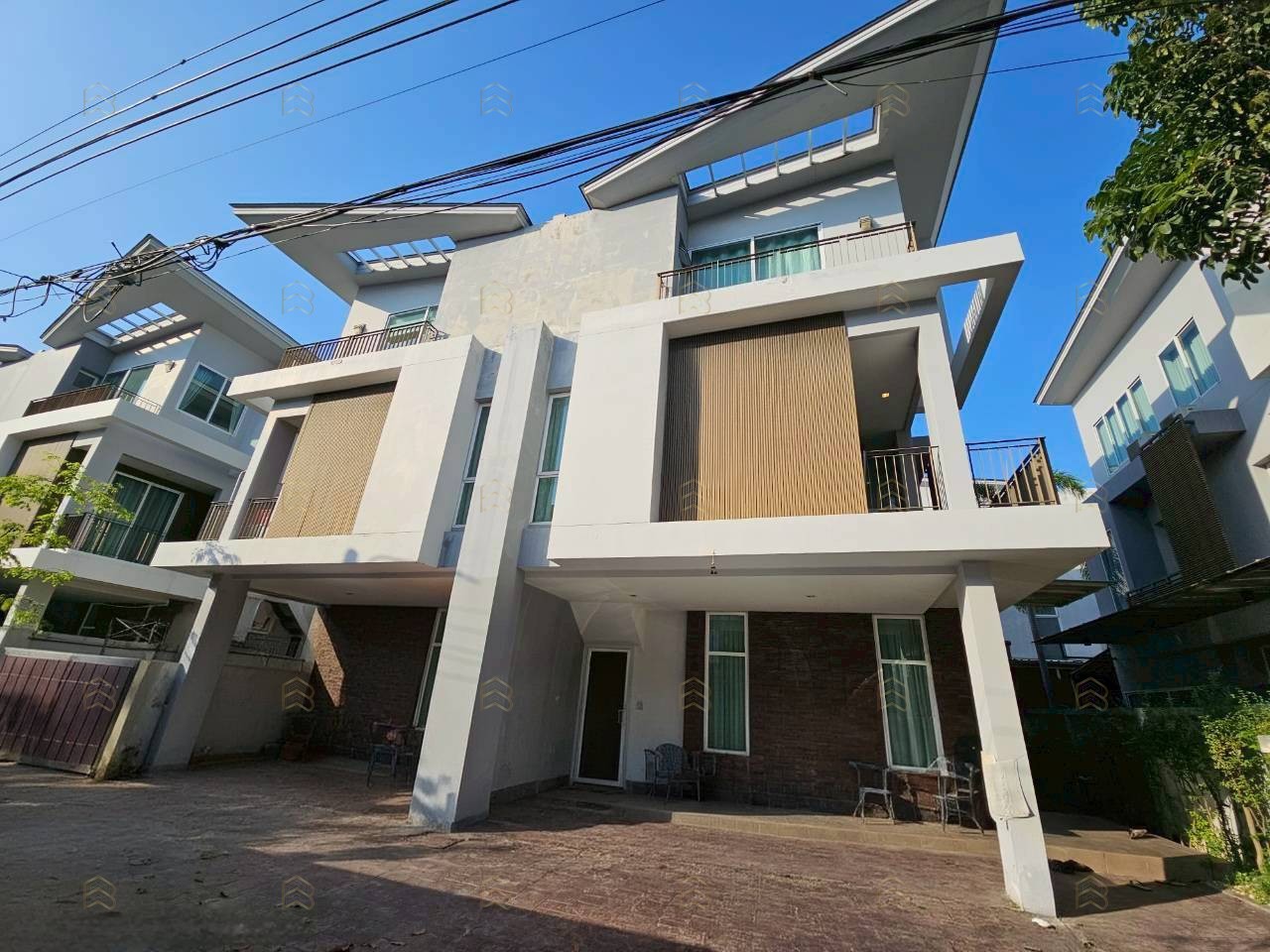 ให้เช่าบ้านแฝด 3 ชั้น Grand I-Design วิภาวดี บ้านสวย เฟอร์ครบ ติดถนนวิภาวดีรังสิต - Image 2