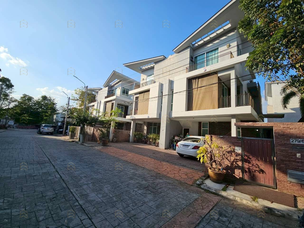 ให้เช่าบ้านแฝด 3 ชั้น Grand I-Design วิภาวดี บ้านสวย เฟอร์ครบ ติดถนนวิภาวดีรังสิต - Image 3