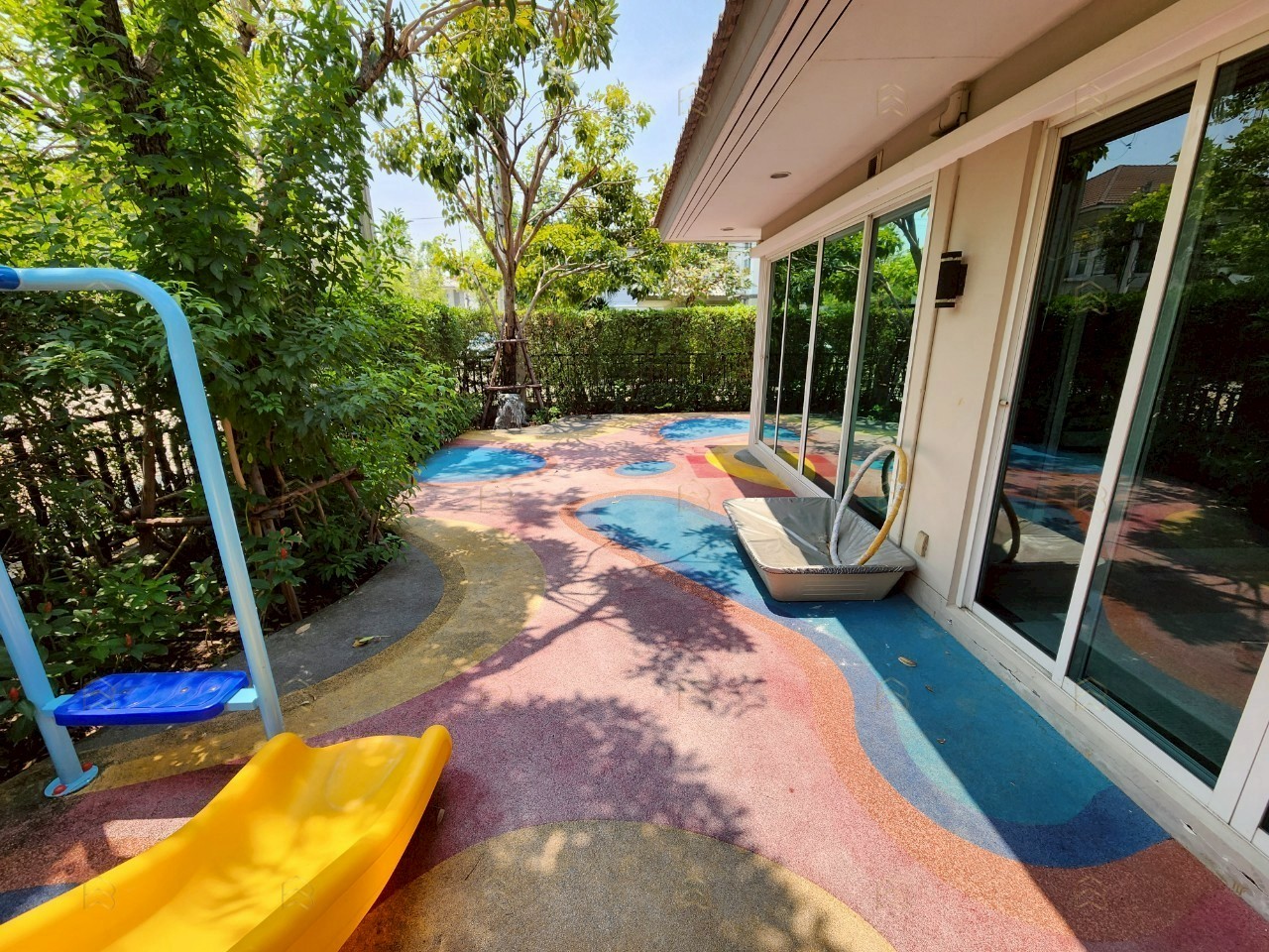 ขายบ้านเดี่ยวหรู 2 ชั้น สไตล์โมเดิร์น หลังมุมแปลงใหญ่ แบบบ้านใหญ่สุดในโครงการ ทำเลศักยภาพราชพฤกษ์ - Image 6