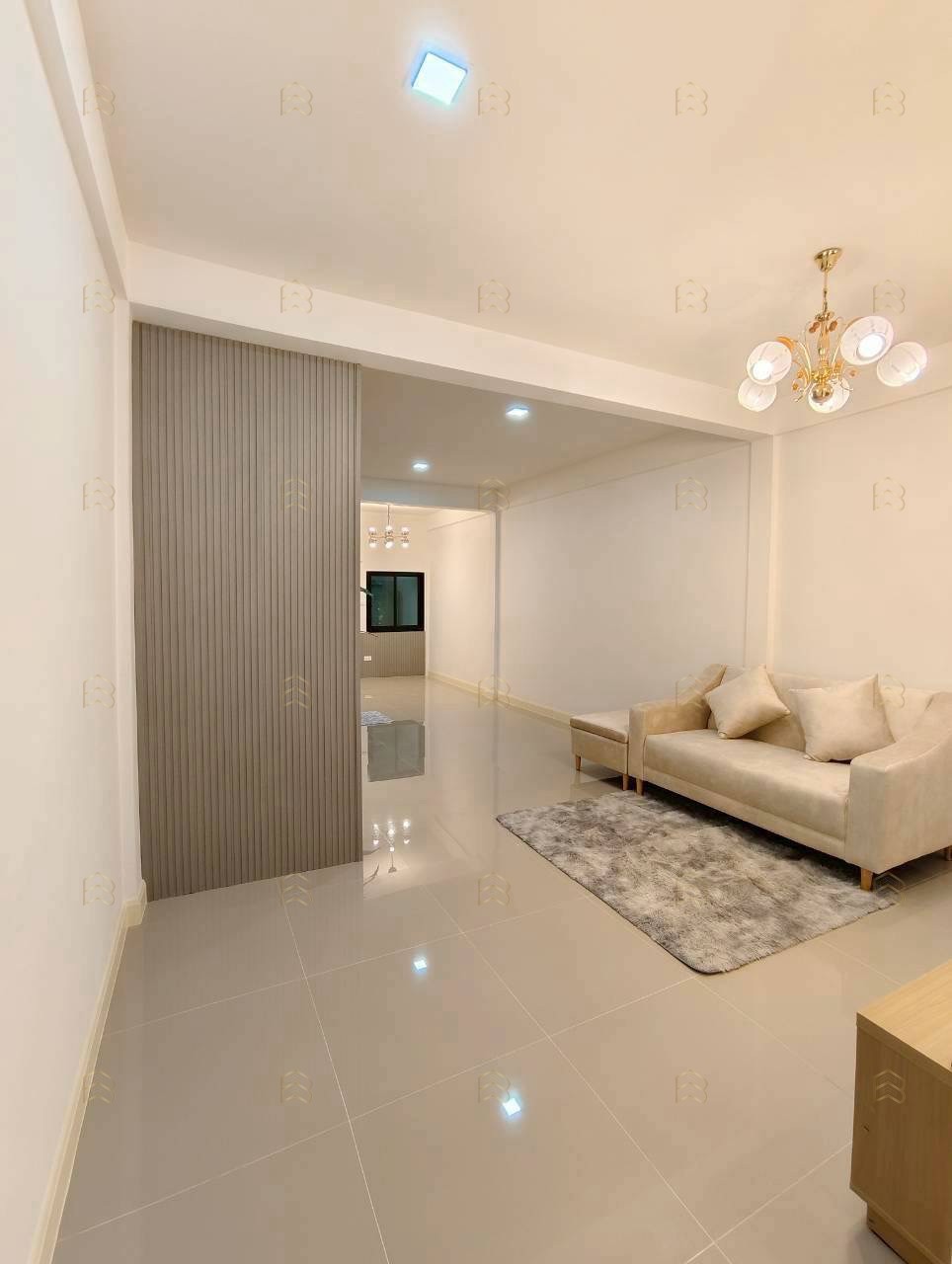 ขายทาวน์เฮาส์ 2 ชั้น หมู่บ้านสมชายพัฒนา บางกรวย แต่งใหม่สไตล์โมเดิร์น วัสดุพรีเมียม พร้อมเฟอร์ฯ และเครื่องครัวครบชุด - Image 3