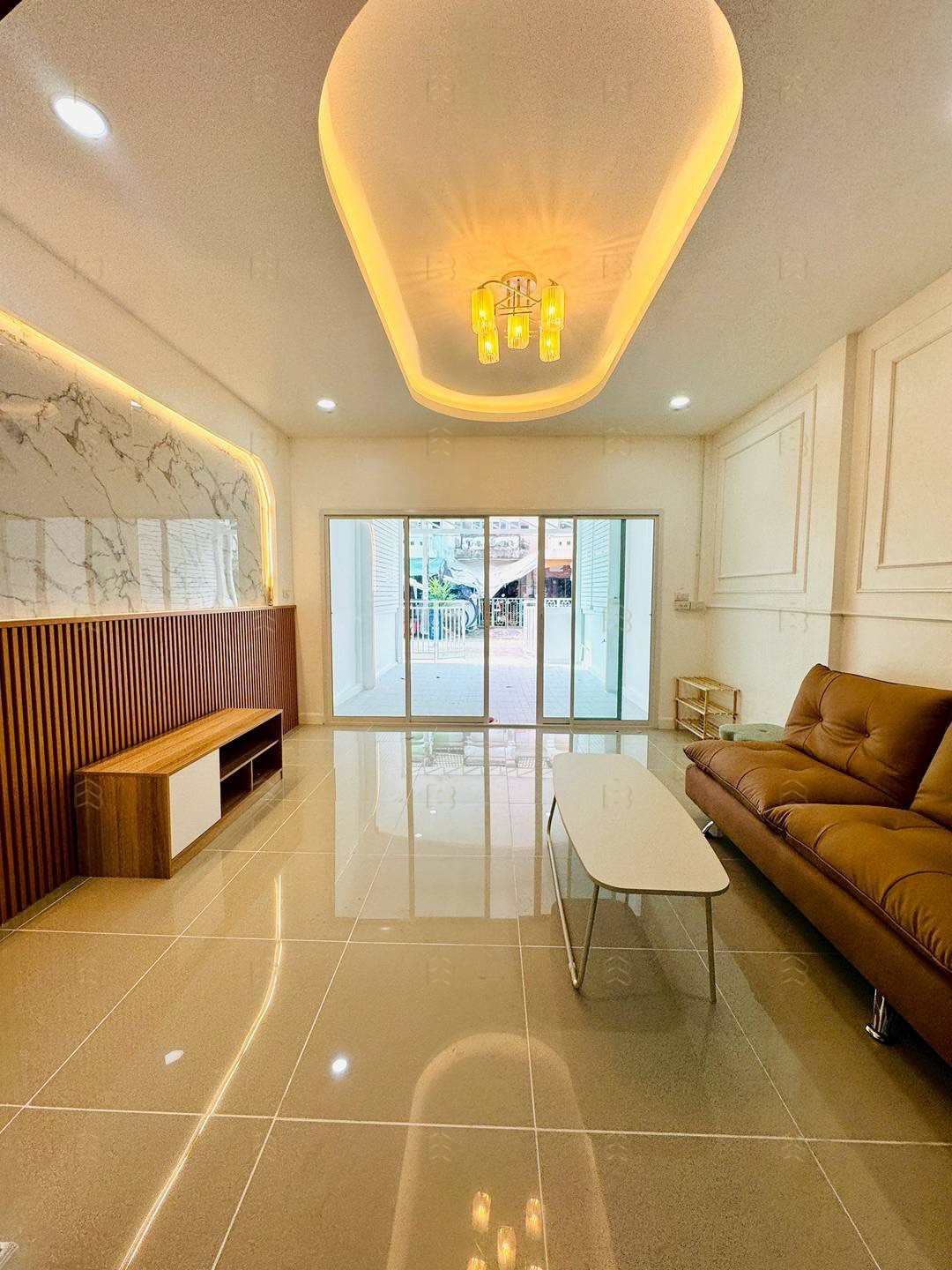 ขายทาวน์เฮ้าส์ 2 ชั้น หมู่บ้านนิวเวิลด์วิลล์ ถนน 340 บางบัวทอง ตกแต่งใหม่พร้อมอยู่ ฟรีโอน! - Image 6