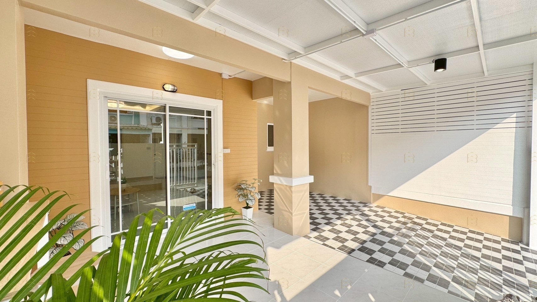 ขายทาวน์เฮาส์ 2 ชั้น พฤกษา 21 ซอยคลองถนน-บางใหญ่ หน้ากว้าง 6 เมตร ตกแต่งใหม่พร้อมเฟอร์ฯ - Image 2