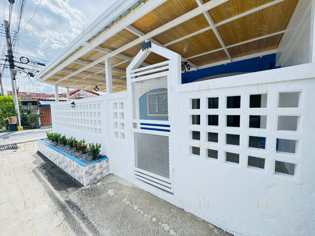 ขายทาวน์เฮาส์ชั้นเดียว หลังมุม หมู่บ้านตะวันงาม ซอยกันตนา บางใหญ่ 24 ตร.ว. แต่งใหม่พร้อมอยู่ - Image 2