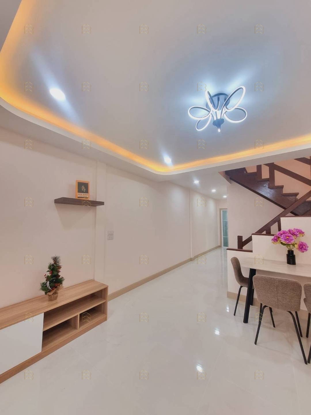 ขายทาวน์เฮ้าส์ 2 ชั้น หมู่บ้านดิเอมเมอรัลด์พาร์ค 2 ทำเลชัยพฤกษ์-ราชพฤกษ์ ตกแต่งใหม่พร้อมอยู่ ใกล้กรมที่ดิน - Image 4