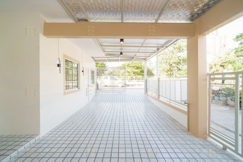 ขายทาวน์เฮ้าส์ชั้นเดียว หลังมุม หมู่บ้านพฤกษา 3 ทำเลทองสำหรับการค้าขาย เข้า-ออกได้ 2 ทาง ติดถนนเลียบคลองนายบาง - Image 4