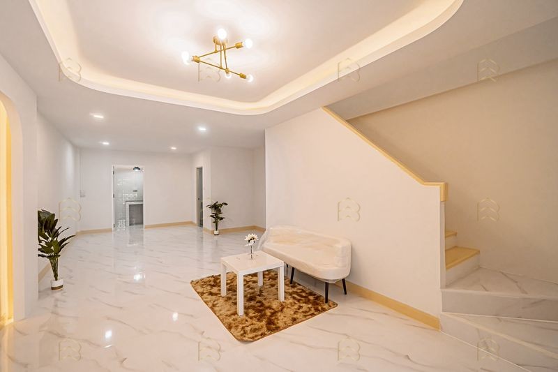 ขายทาวน์เฮาส์ 2 ชั้น หมู่บ้านบัวทอง 4 ถนนบ้านกล้วย-ไทรน้อย รีโนเวทใหม่ฟังก์ชัน 3 นอนพร้อมเทอเรส ทำเลดีใกล้ตลาด - Image 5