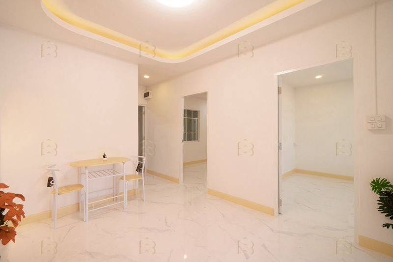 ขายทาวน์เฮ้าส์ชั้นเดียว หลังมุม หมู่บ้านพฤกษา 3 ทำเลทองสำหรับการค้าขาย เข้า-ออกได้ 2 ทาง ติดถนนเลียบคลองนายบาง - Image 7