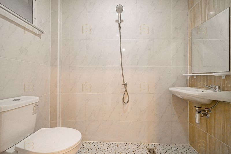 ขายทาวน์เฮาส์ 2 ชั้น หมู่บ้านบัวทอง 4 ถนนบ้านกล้วย-ไทรน้อย รีโนเวทใหม่ฟังก์ชัน 3 นอนพร้อมเทอเรส ทำเลดีใกล้ตลาด - Image 9