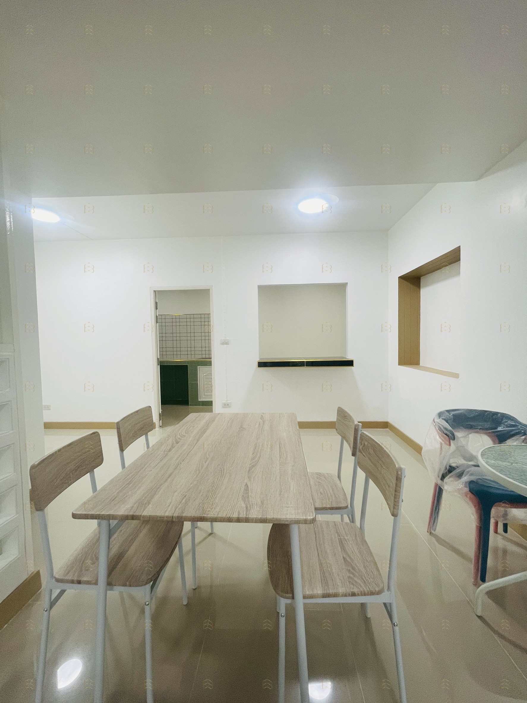 ขายบ้าน ทาวน์เฮ้าส์ 2 ชั้น หมู่บ้านพฤกษา 45 ถนนวัดลาดปลาดุก หลังมุม ถนนเมน ค้าขายได้ มีห้องกระจกขนาดใหญ่สามารถทำออฟฟิศหรือร้านค้าได้ ทำเลดี รถประจำทางผ่านหน้าหมู่บ้าน เดินเข้าบ้านได้สะดวก ราคาพิเศษเพียง 2.99 ล้านบาท ฟรีโอน - Image 10