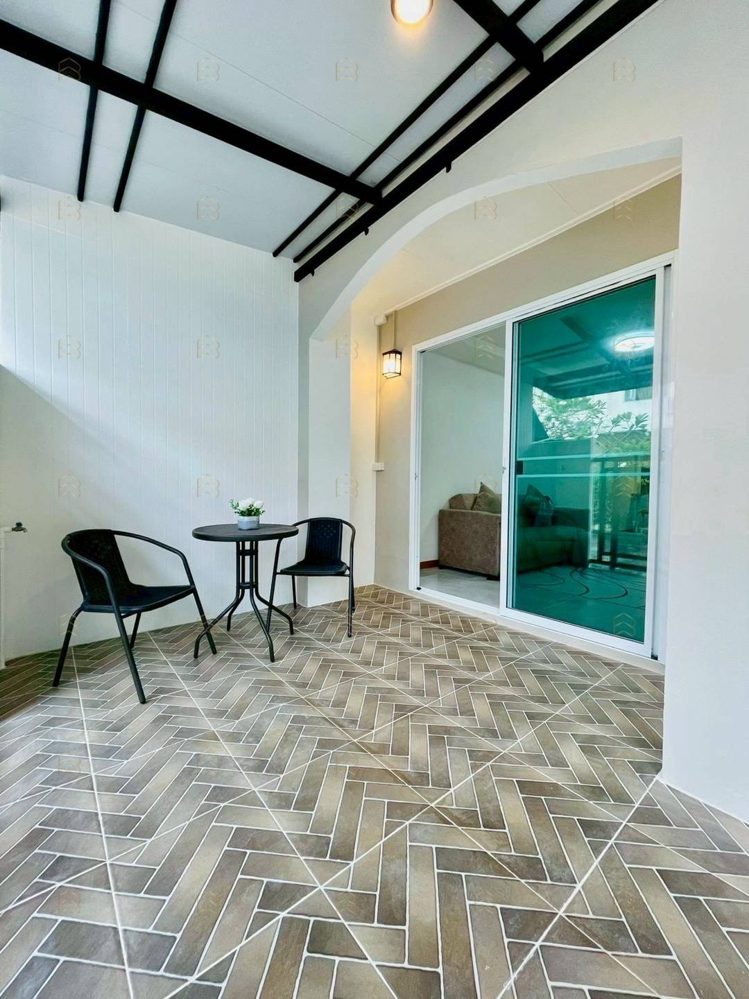 ขายทาวน์เฮ้าส์ 2 ชั้น หมู่บ้านบัวทองธานี เนื้อที่กว้าง 21 ตร.ว. 4 ห้องนอน แต่งใหม่พร้อมแอร์และเฟอร์ฯ ครบชุด - Image 3