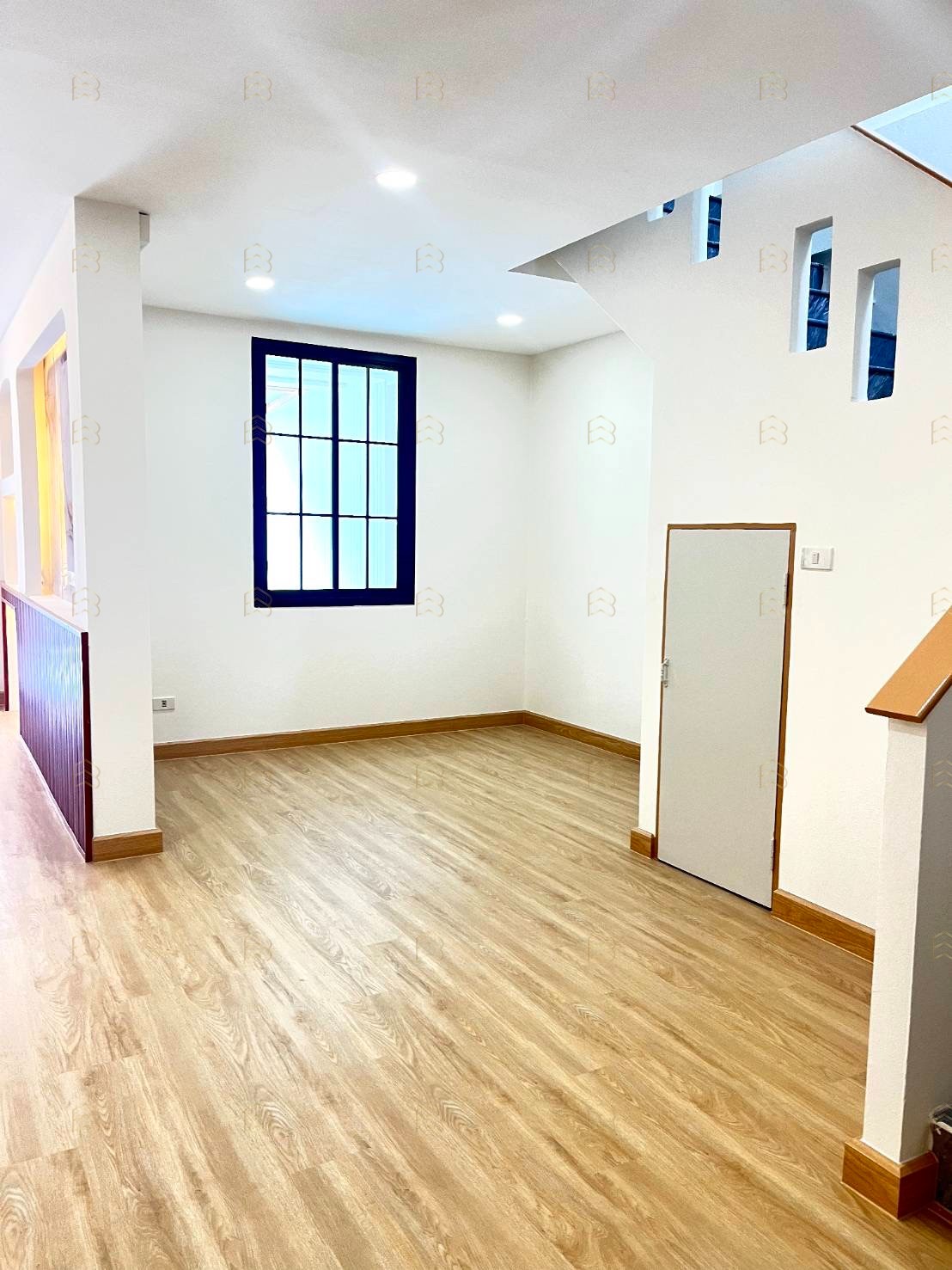 ขายทาวน์เฮาส์ 2 ชั้น หมู่บ้านคัทลียาวิลล์ ลำลูกกา คลอง 4 เดินเข้าออกได้ ห่างถนนใหญ่เพียง 150 เมตร - Image 3