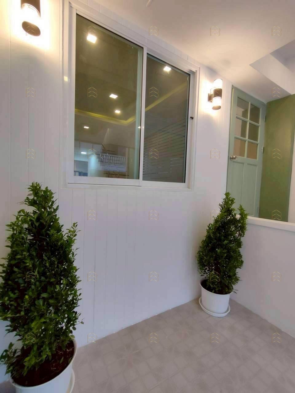 ขายทาวน์โฮม 3 ชั้น เกล้ารัตนา-ธนกาญจน์ บางใหญ่ รีโนเวทใหม่ ติด MRT สามแยกบางใหญ่ ใกล้ Westgate - Image 3