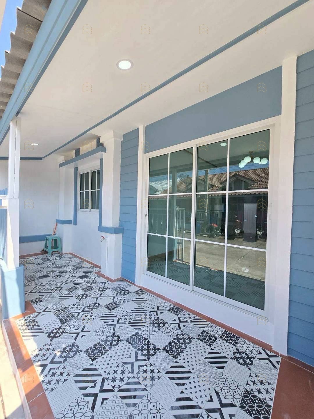 ขายทาวน์เฮ้าส์ชั้นเดียว พฤกษา 41 ซอยกันตนา บางใหญ่ ตกแต่งใหม่พร้อมเฟอร์ฯ หิ้วกระเป๋าเข้าอยู่ได้เลย - Image 4