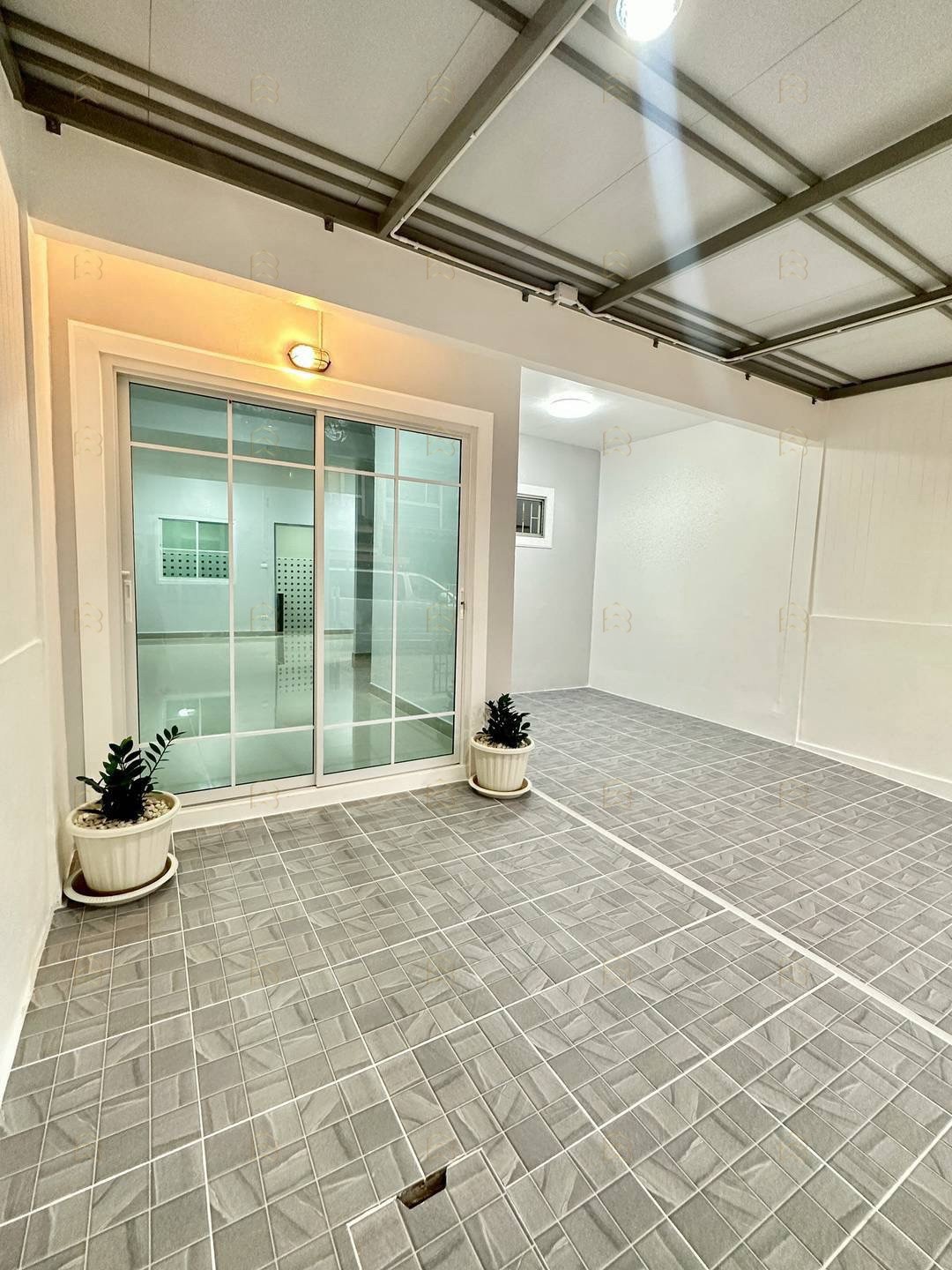 ขายทาวน์เฮ้าส์ 2 ชั้น พฤกษา 45 ถนนวัดลาดปลาดุก แต่งใหม่พร้อมอยู่ เดินทางสะดวก พิเศษเพิ่มได้เป็น 4 นอน! - Image 6