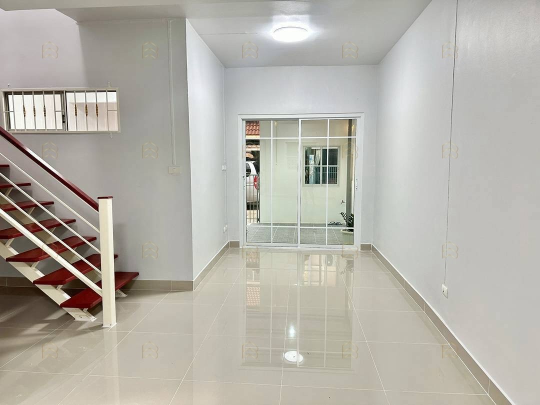ขายทาวน์เฮ้าส์ 2 ชั้น พฤกษา 45 ถนนวัดลาดปลาดุก แต่งใหม่พร้อมอยู่ เดินทางสะดวก พิเศษเพิ่มได้เป็น 4 นอน! - Image 8