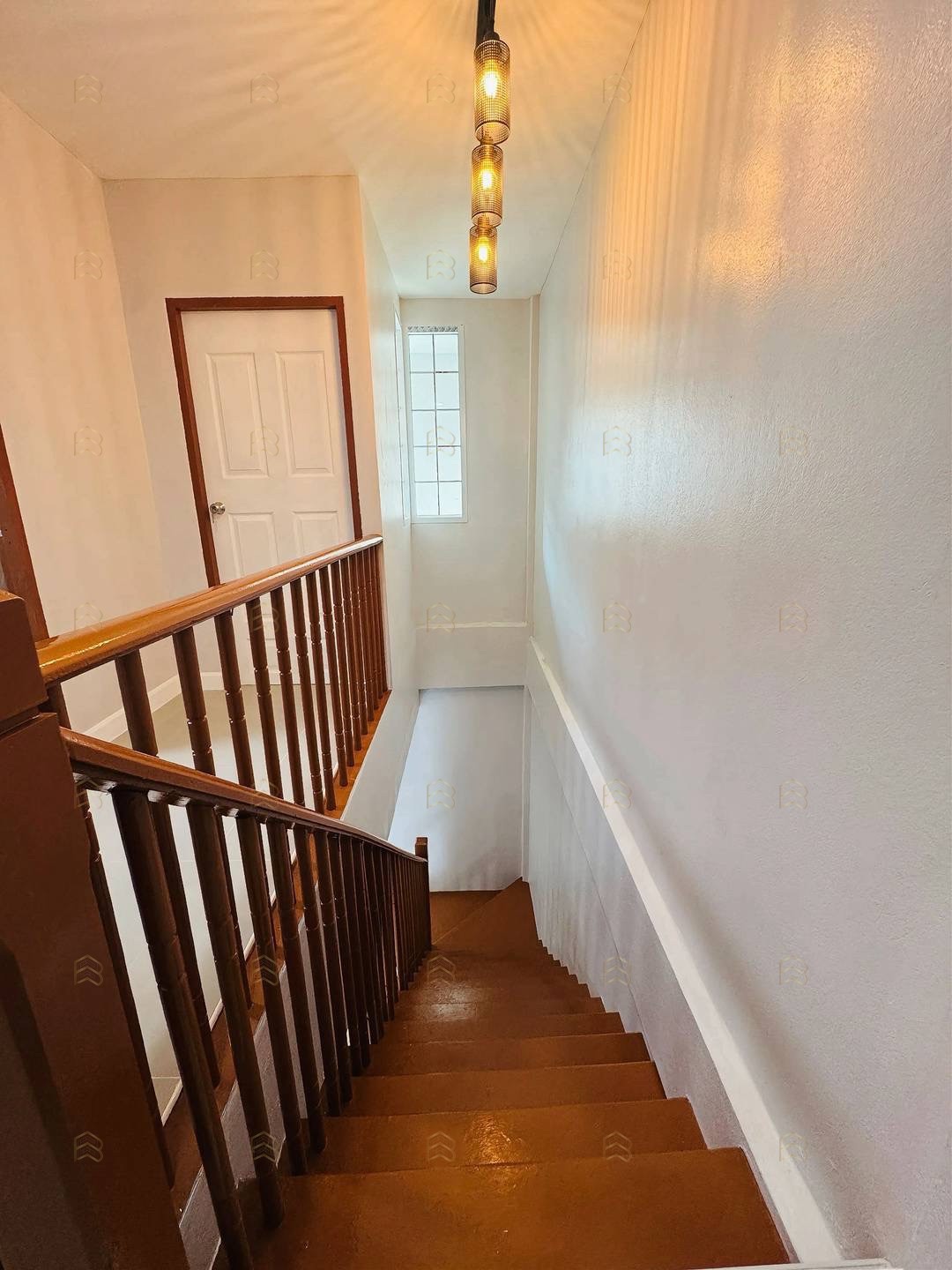 ขายทาวน์เฮ้าส์ 2 ชั้น ปิยวรารมย์ เฟส 2 ถนนบ้านกล้วย-ไทรน้อย ตกแต่งใหม่พร้อมอยู่ ถนนเมน - Image 9