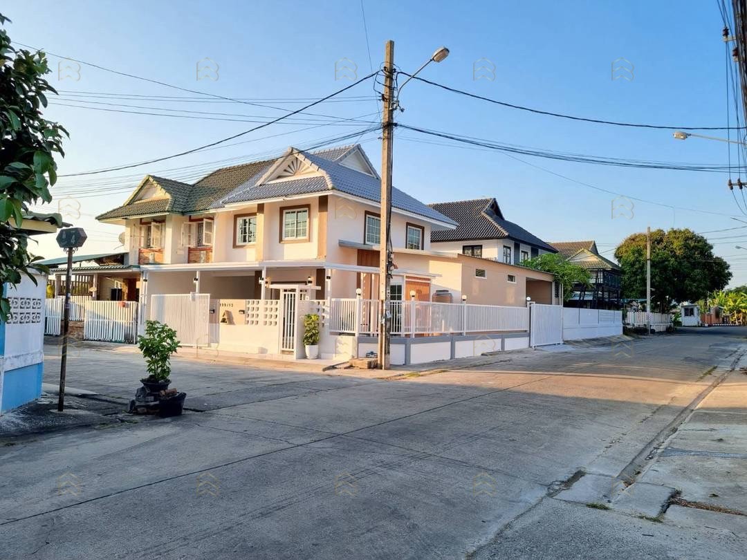 ขายบ้านแฝดหลังมุม พฤกษา 3 ริมคลอง 4 ถนนเมน 5 นอน 3 น้ำ ตกแต่งใหม่พร้อมเฟอร์นิเจอร์ Index - Image 8