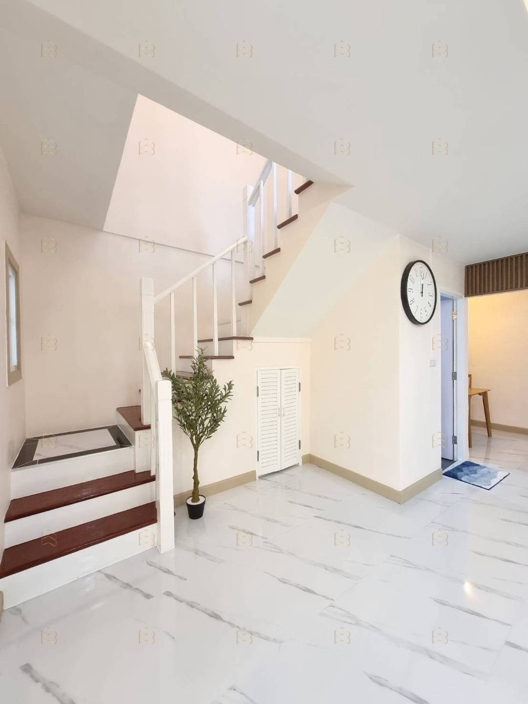 ขายบ้านแฝดหลังมุม พฤกษา 3 ริมคลอง 4 ถนนเมน 5 นอน 3 น้ำ ตกแต่งใหม่พร้อมเฟอร์นิเจอร์ Index - Image 10