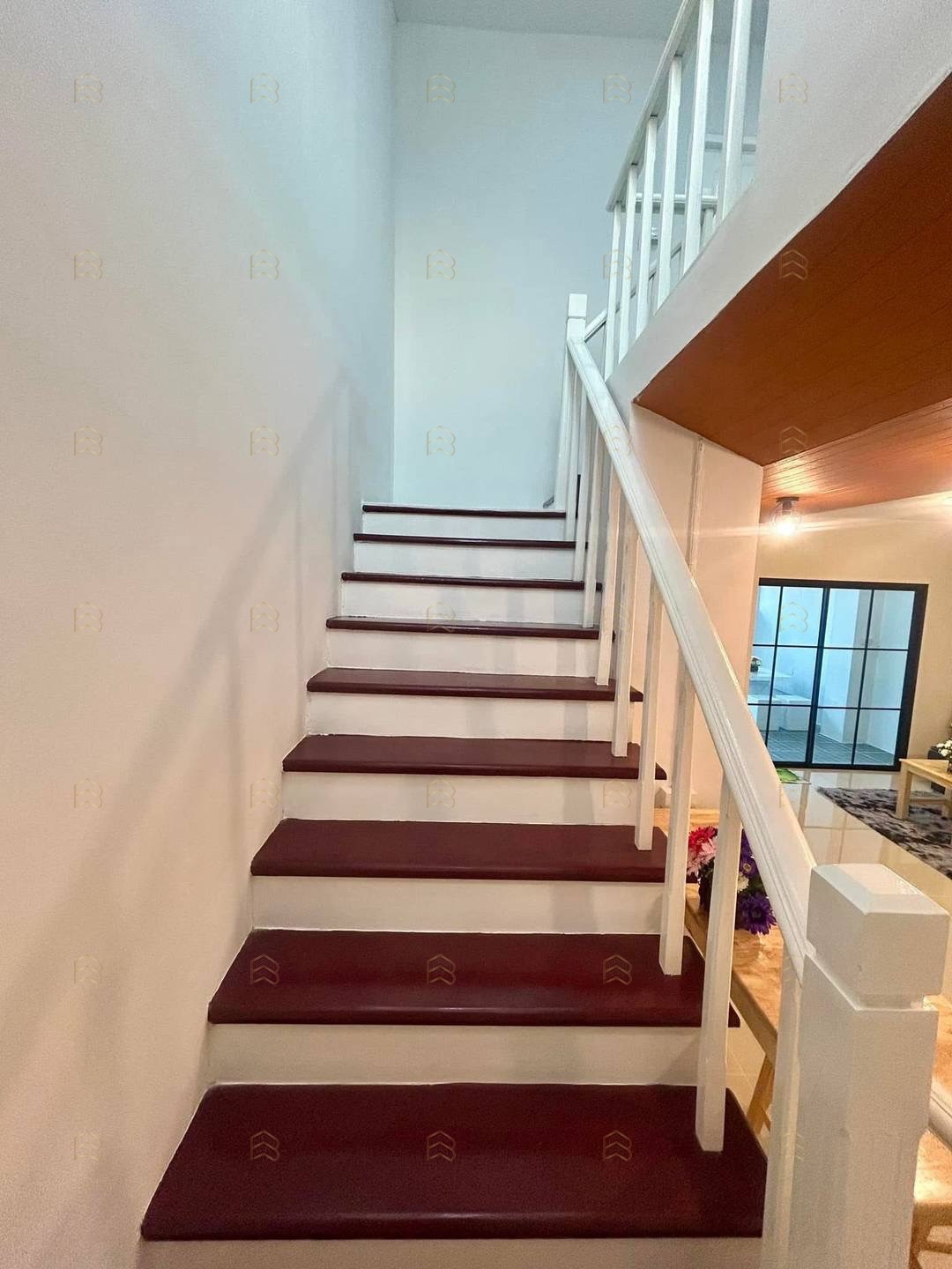 ขายทาวน์เฮ้าส์ 2 ชั้น พฤกษา 10 ถนนเมนค้าขายได้ หน้าสวนสาธารณะ หลังบ้านวิวทุ่งนา ลมเย็นสบาย - Image 8