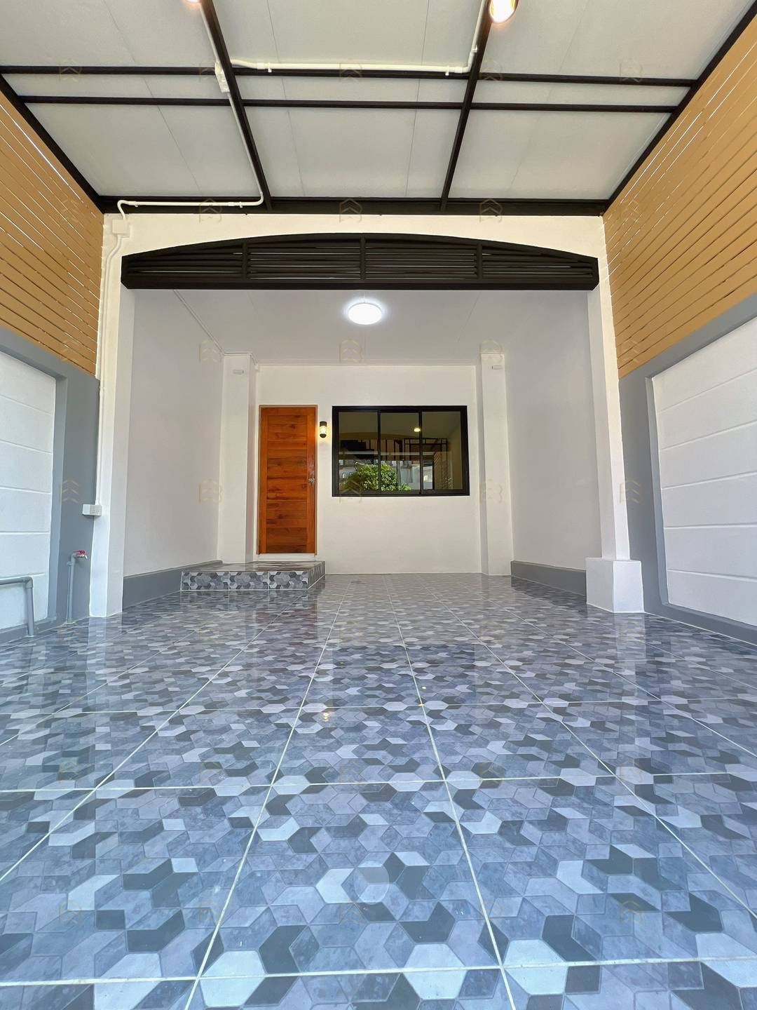 ขายทาวน์เฮ้าส์ 2 ชั้น หมู่บ้านบุศรินทร์ บางบัวทอง ตกแต่งใหม่พร้อมอยู่ โครงการแลนด์ แอนด์ เฮ้าส์ ใกล้รถไฟฟ้าแยกบางพลู - Image 3