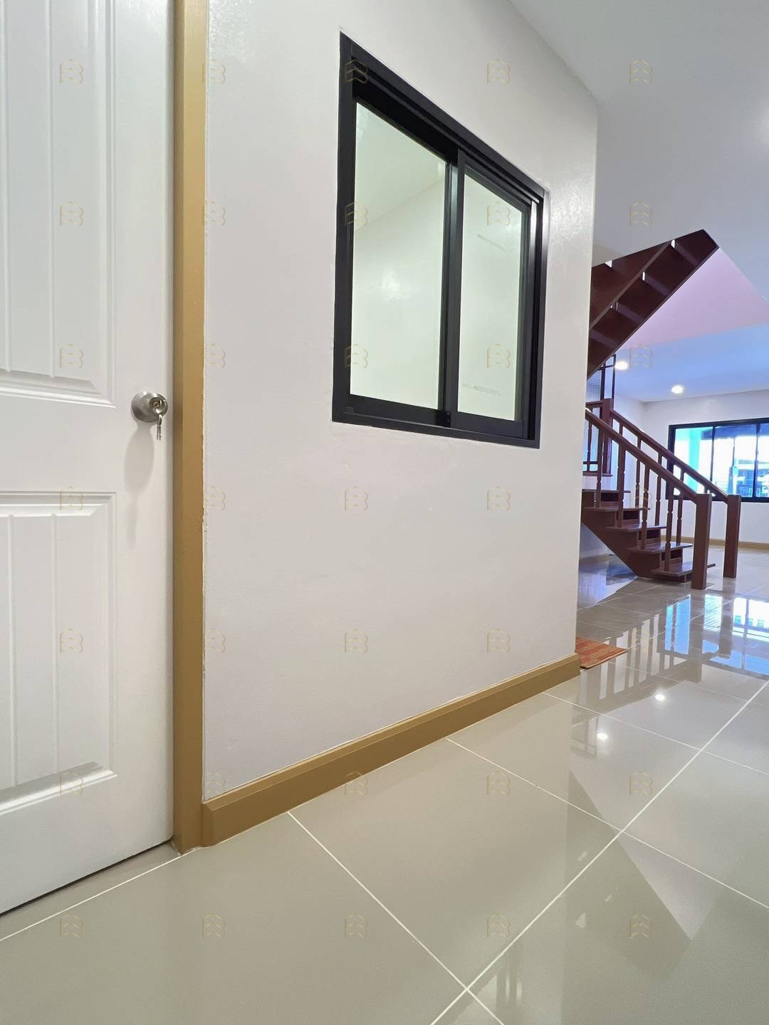 ขายทาวน์เฮ้าส์ 2 ชั้น หมู่บ้านบุศรินทร์ บางบัวทอง ตกแต่งใหม่พร้อมอยู่ โครงการแลนด์ แอนด์ เฮ้าส์ ใกล้รถไฟฟ้าแยกบางพลู - Image 10