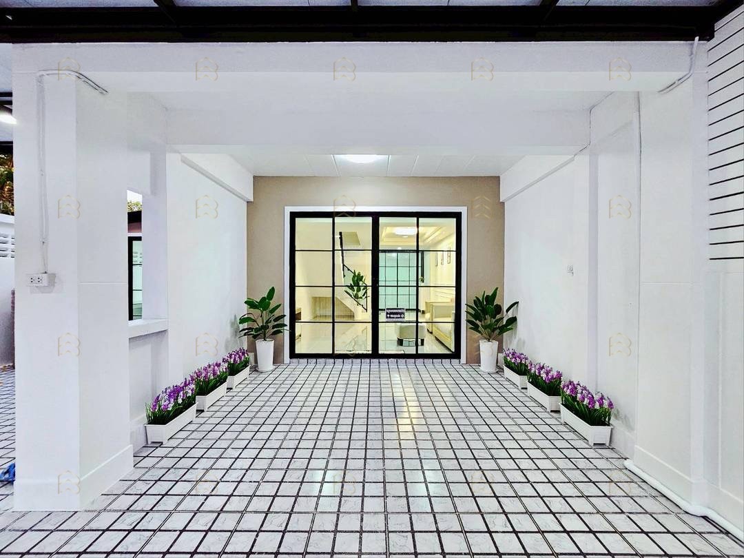 ขายทาวน์เฮ้าส์หลังริม พระปิ่น 3 บางใหญ่ 32 ตร.ว. 5 นอน 2 น้ำ ติดถนนกาญจนาฯ ใกล้ Central Westgate - Image 6