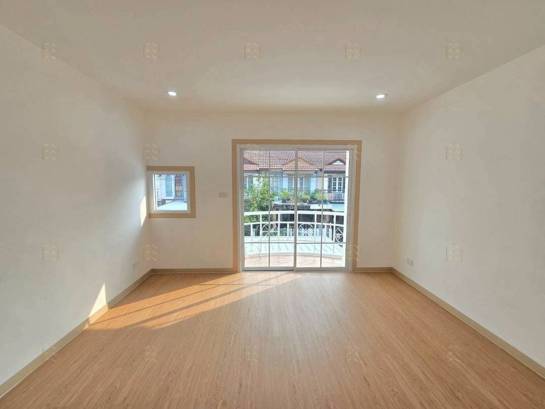 ขายทาวน์เฮาส์ 2 ชั้น หมู่บ้านสิรารมย์ บ้านกล้วย-ไทรน้อย โครงการแลนด์&เฮ้าส์ แต่งใหม่พร้อมอยู่ ฟรีโอน! - Image 8