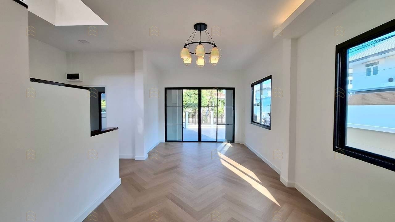 ขายบ้านเดี่ยวหลังมุม กาญจนลักษณ์ 3 ติดถนนกาญจนาภิเษก 66.7 ตร.ว. 5 นอน 3 น้ำ ใกล้ รร.เทพศิรินทร์ - Image 6