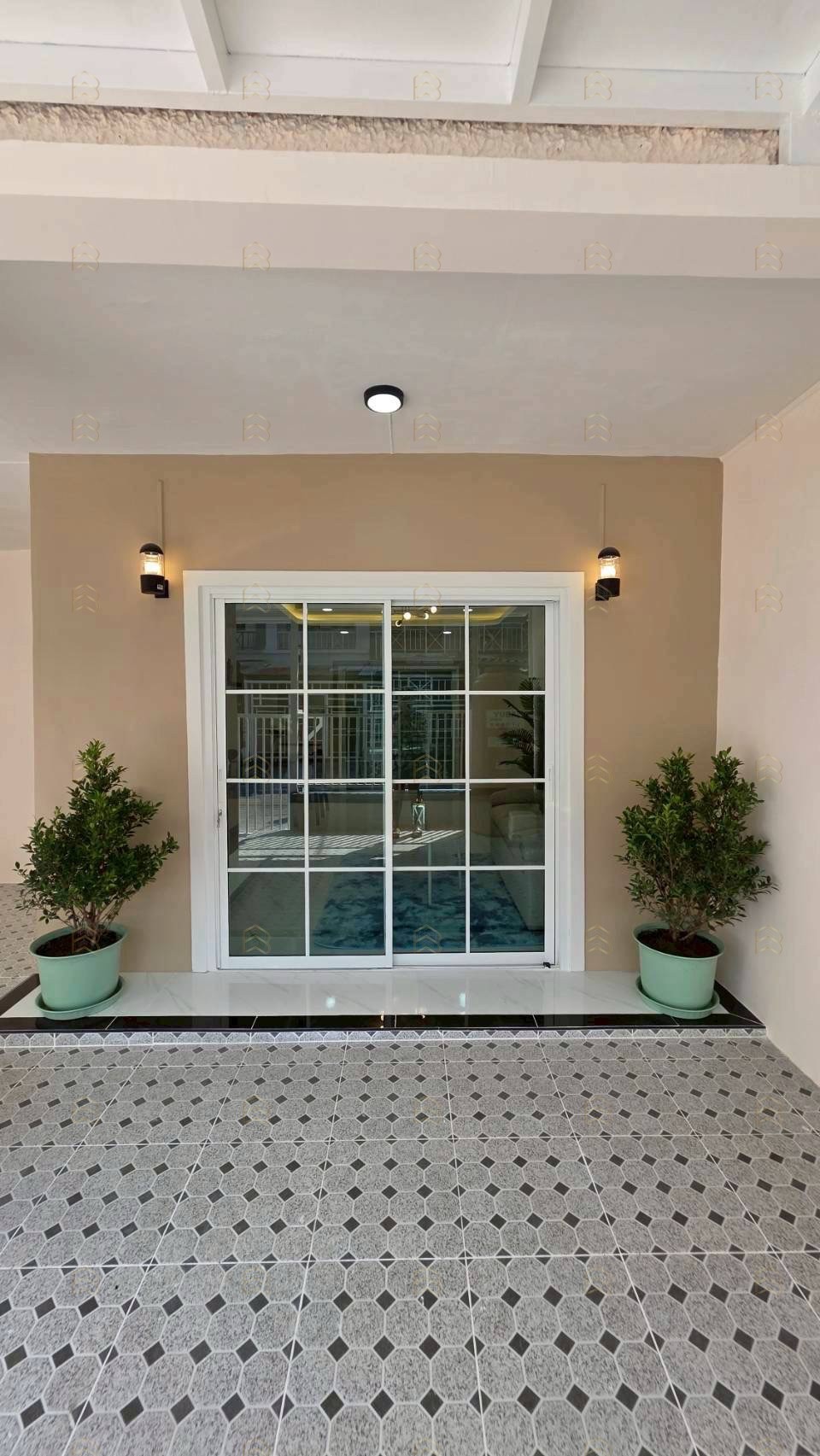 ขายทาวน์เฮาส์ 2 ชั้น พฤกษา 3 วัดลาดปลาดุก หน้ากว้าง 6 เมตร รีโนเวทใหม่พร้อมอยู่ ของแถมเพียบ! - Image 3