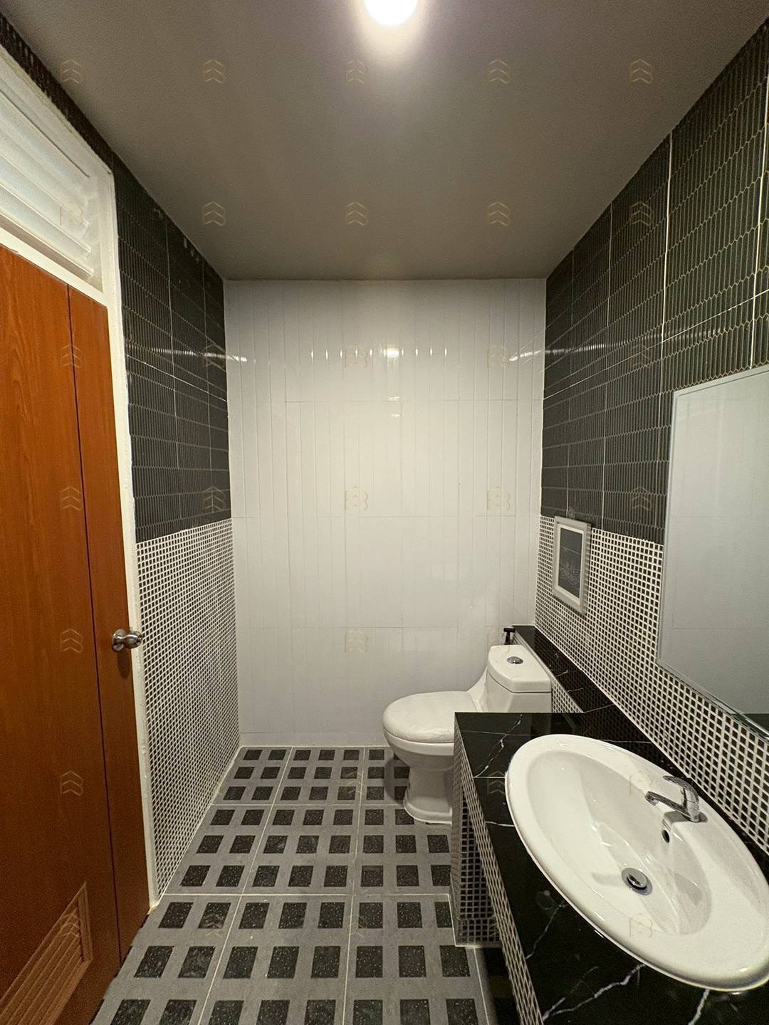 ขายทาวน์เฮ้าส์ 2 ชั้น หมู่บ้านปิยวรารมย์ เฟส 1 บางบัวทอง ติดถนนใหญ่ แต่งใหม่พร้อมเฟอร์ฯ Index - Image 6