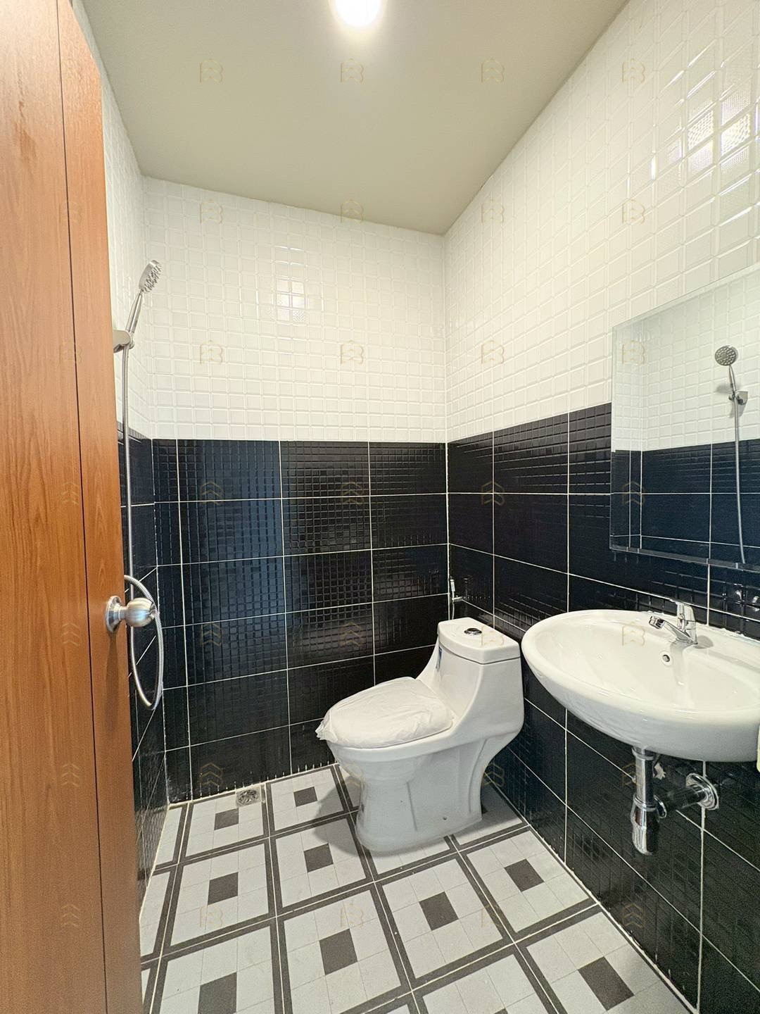 ขายทาวน์เฮ้าส์ 2 ชั้น หมู่บ้านปิยวรารมย์ เฟส 1 บางบัวทอง ติดถนนใหญ่ แต่งใหม่พร้อมเฟอร์ฯ Index - Image 8