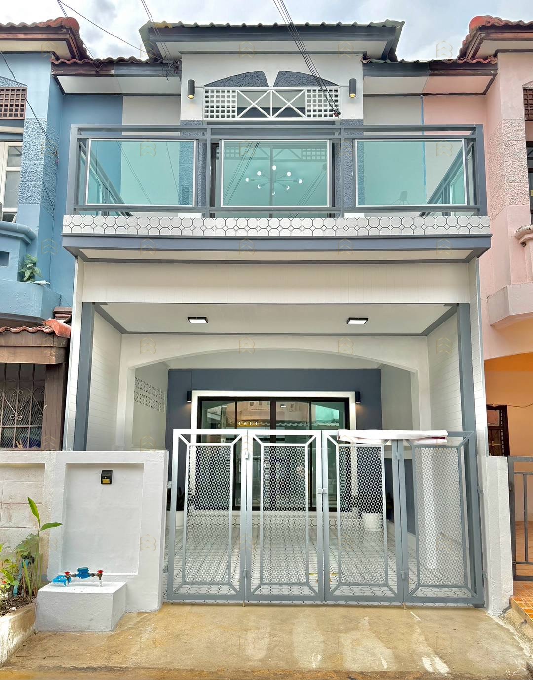 ขายทาวน์เฮาส์ 2 ชั้น หมู่บ้านนันทิชา 3/8 บางบัวทอง แต่งใหม่ทั้งหลัง มีระเบียงรับลม ทำเลใกล้บิ๊กซีไทรน้อย - Image 2