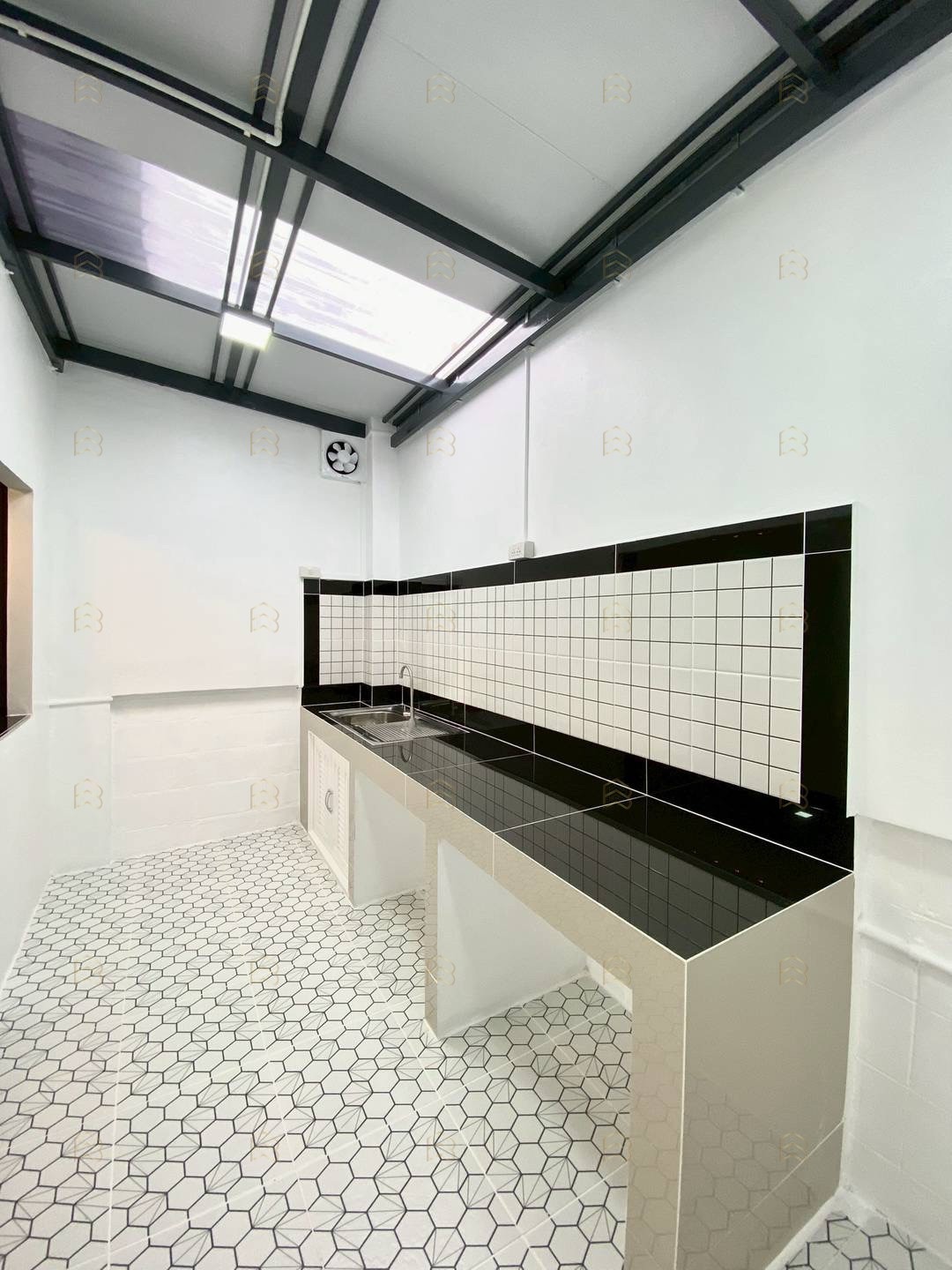 ขายทาวน์เฮาส์ 2 ชั้น หมู่บ้านนันทิชา 3/8 บางบัวทอง แต่งใหม่ทั้งหลัง มีระเบียงรับลม ทำเลใกล้บิ๊กซีไทรน้อย - Image 10