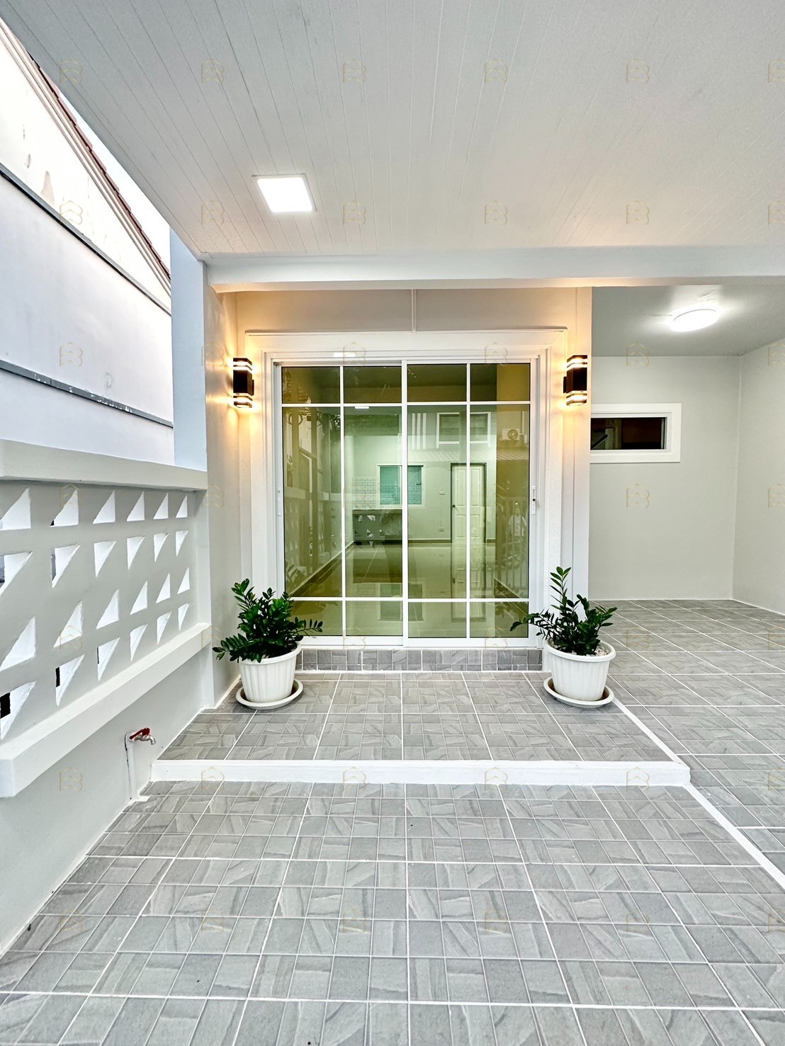 ขายทาวน์เฮ้าส์ 2 ชั้น พฤกษา 45 หลังมุมกลับรถ ถนนวัดลาดปลาดุก แต่งใหม่พร้อมอยู่ ต้นสายรถเมล์ - Image 3