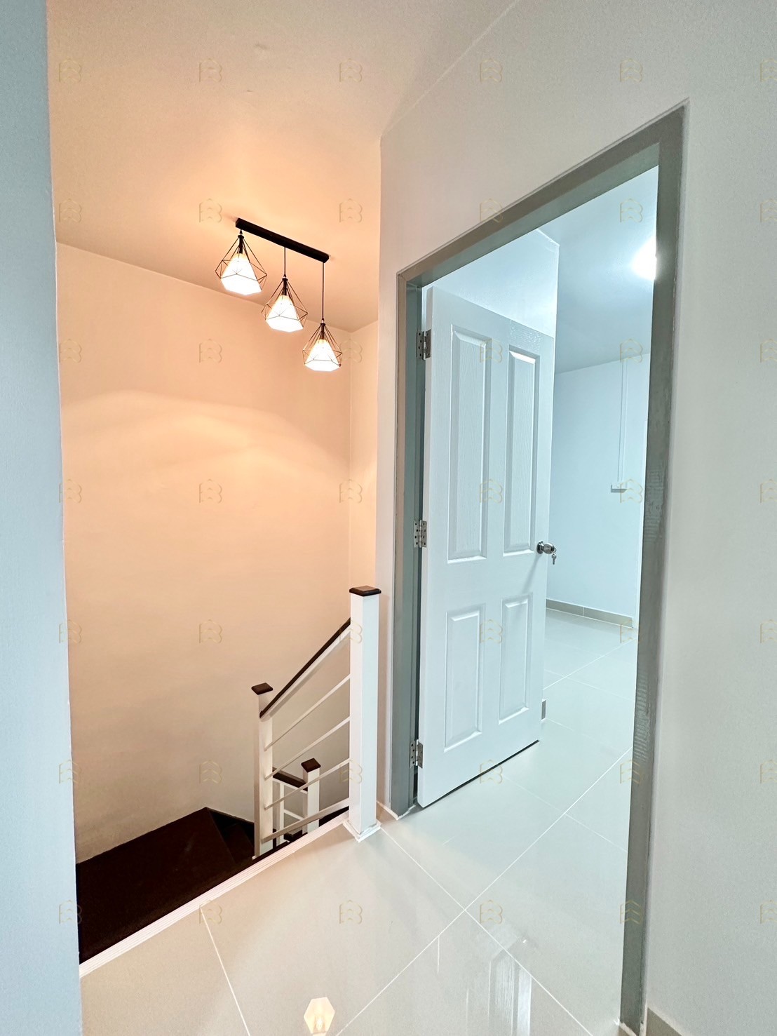 ขายทาวน์เฮ้าส์ 2 ชั้น พฤกษา 45 หลังมุมกลับรถ ถนนวัดลาดปลาดุก แต่งใหม่พร้อมอยู่ ต้นสายรถเมล์ - Image 10