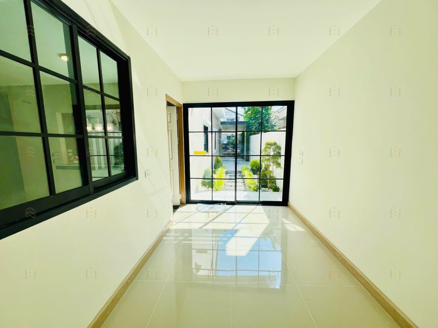 For sale: Modern renovation | 40 sq.wa | 4br 3ba | walk-in closet | fully furnished | 300m from rattanathibet rd - Image 9