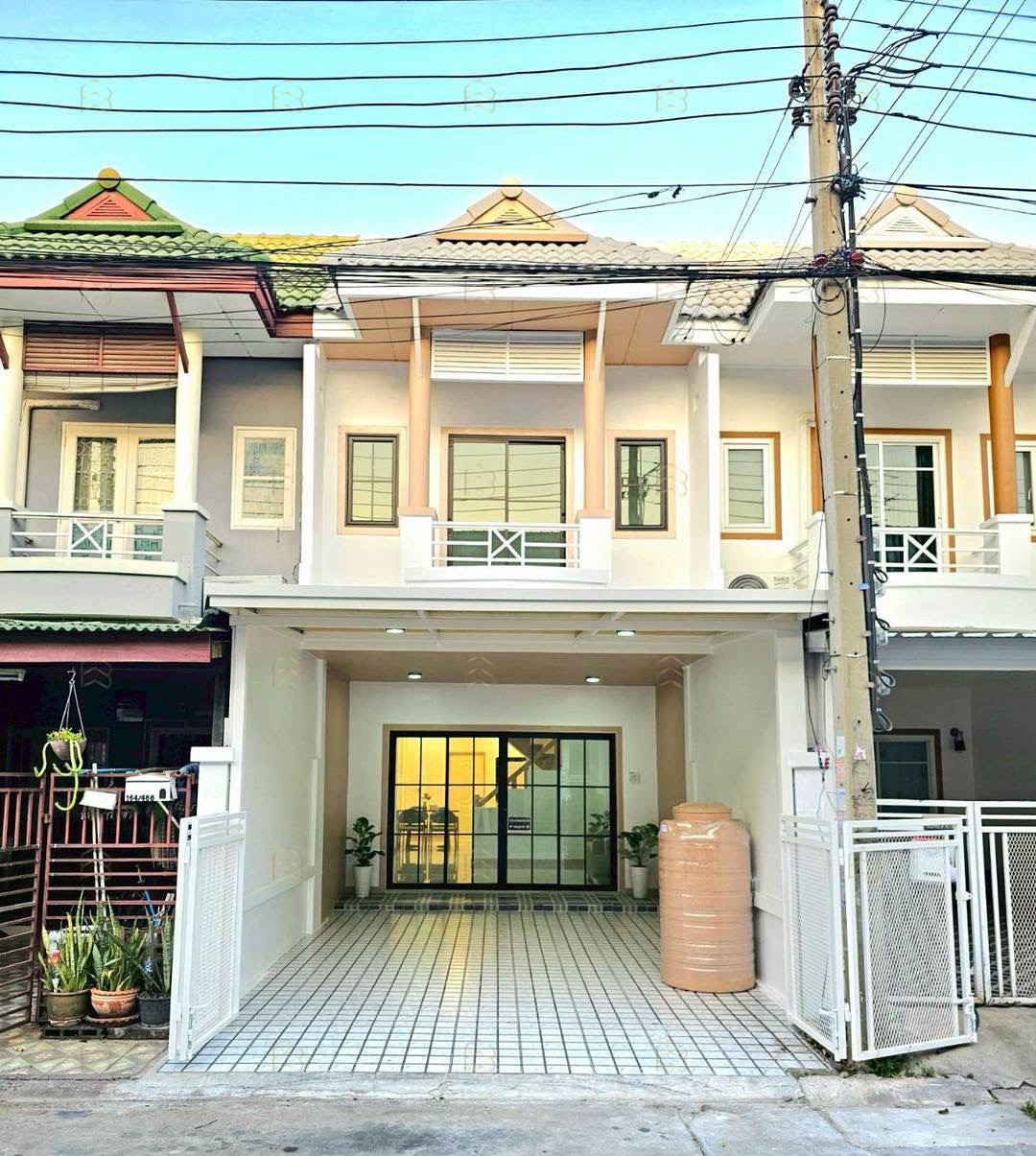 ขายทาวน์เฮ้าส์ 2 ชั้น หมู่บ้านดิเอมเมอรัลด์พาร์ค 2 ทำเลชัยพฤกษ์-ราชพฤกษ์ เดินทางสู่แจ้งวัฒนะเพียง 10 นาที - Image 2