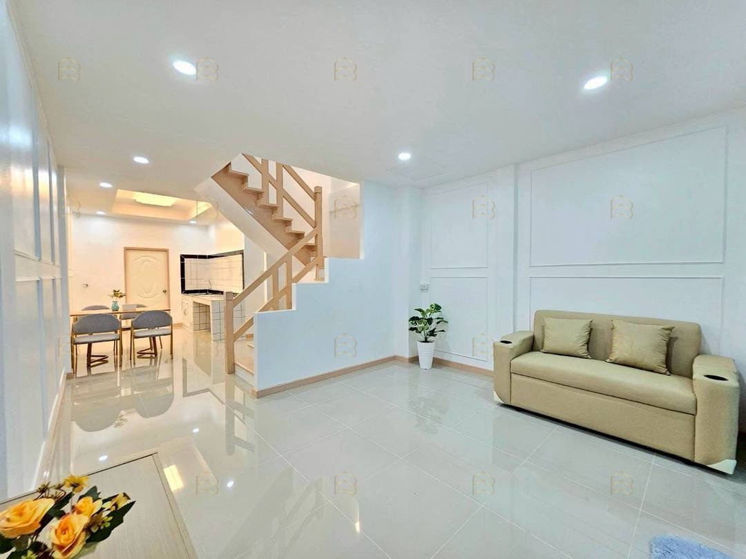 ขายทาวน์เฮ้าส์ 2 ชั้น หมู่บ้านดิเอมเมอรัลด์พาร์ค 2 ทำเลชัยพฤกษ์-ราชพฤกษ์ เดินทางสู่แจ้งวัฒนะเพียง 10 นาที - Image 8