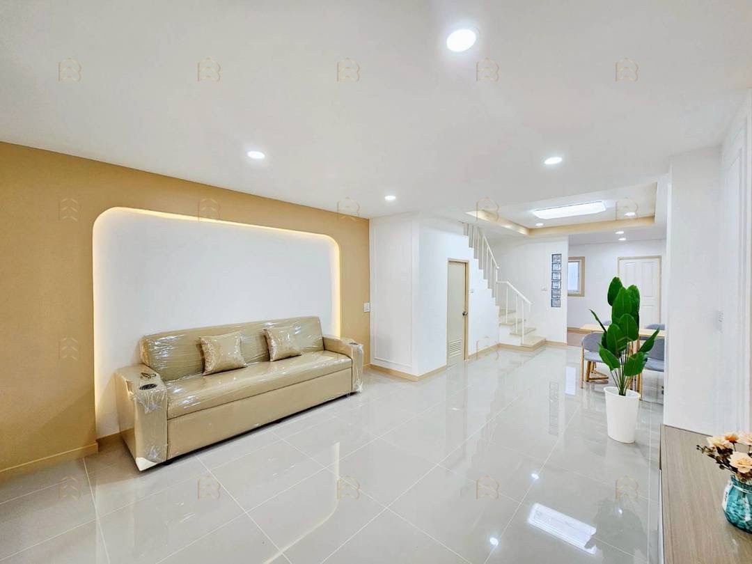 ขายทาวน์เฮ้าส์ 2 ชั้น หมู่บ้านบัวทองธานี ทำเลดีต้นโครงการ เดินทางสะดวกใกล้ท่ารถตู้และถนนกาญจนาภิเษก - Image 5