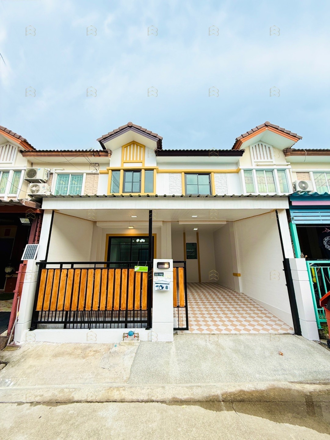 ขายทาวน์เฮาส์ 2 ชั้น หมู่บ้านพฤกษาวิลล์ 33 ทำเลศักยภาพปิ่นเกล้า-ตลิ่งชัน รีโนเวทใหม่สวยกริ๊บพร้อมเข้าอยู่ - Image 2