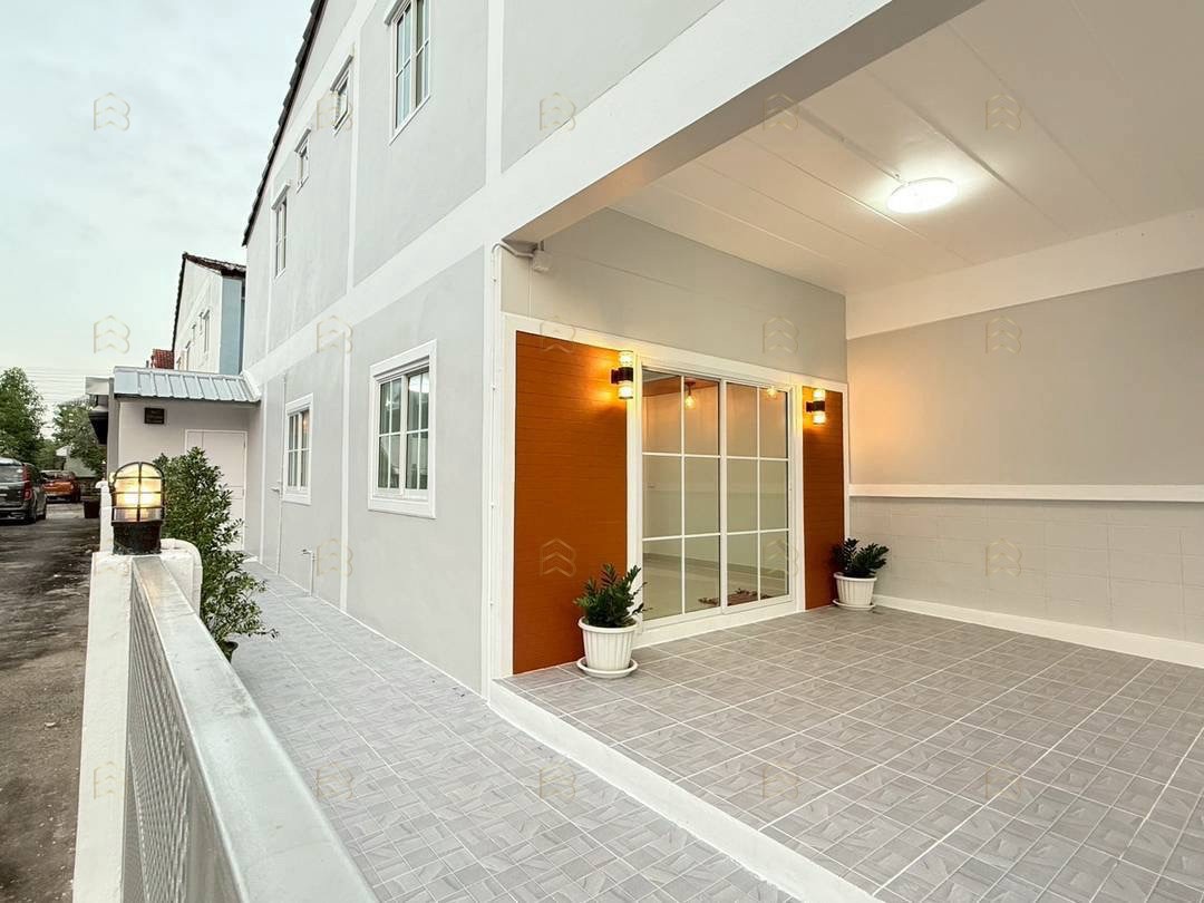 ขายทาวน์เฮาส์ 2 ชั้น หมู่บ้านนันทิชา 3/8 ทำเลบ้านกล้วย-ไทรน้อย หลังมุมพื้นที่กว้าง ตกแต่งใหม่พร้อมอยู่ - Image 4